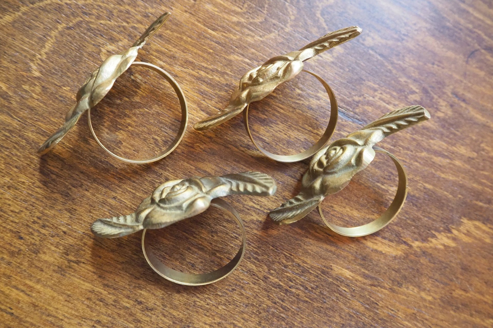 Vintage brass napkin rings | Set of four vintage napkin rings | Vintage rose napkin rings | Set of four brass napkin rings