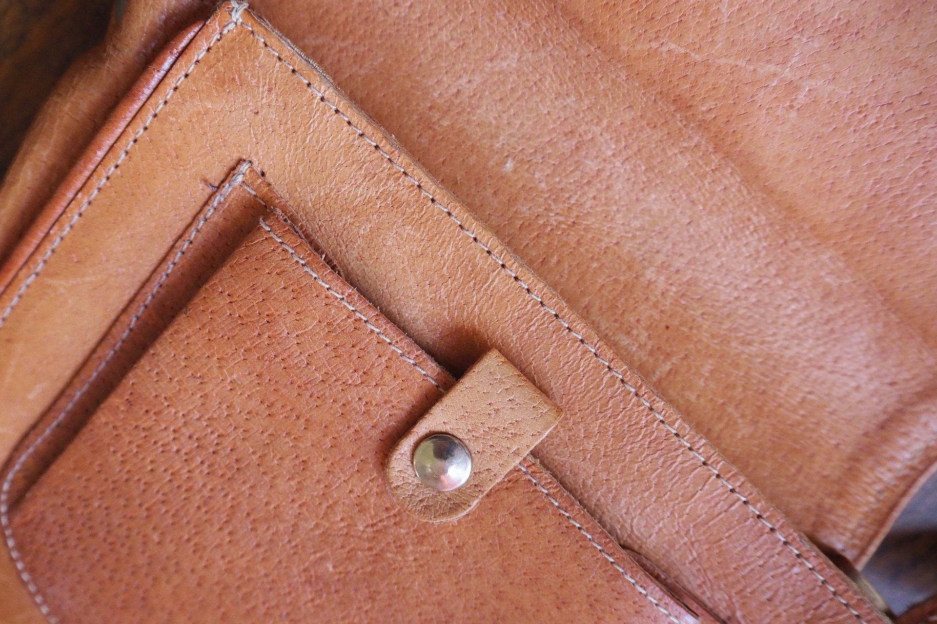 Vintage leather crossbody bag | Small crossbody bag | Vintage leather bag | Brown leather bag