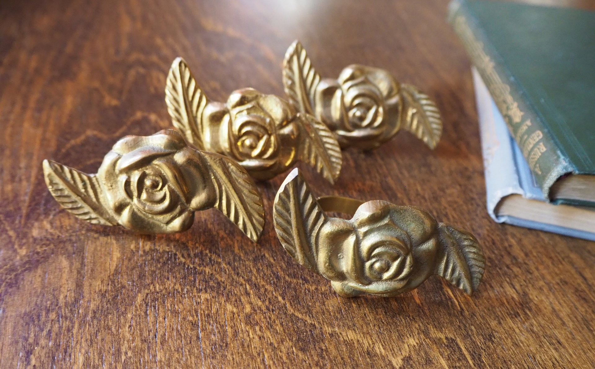 Vintage brass napkin rings | Set of four vintage napkin rings | Vintage rose napkin rings | Set of four brass napkin rings