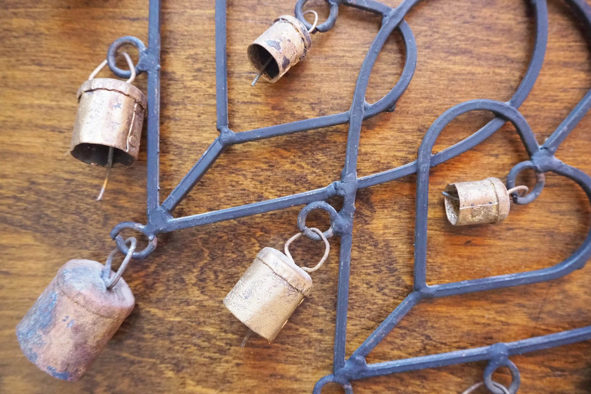 Vintage wind chime | Vintage wind chime with bells | Heart wind chime | Iron wind chime with bells | Wind chime with hearts
