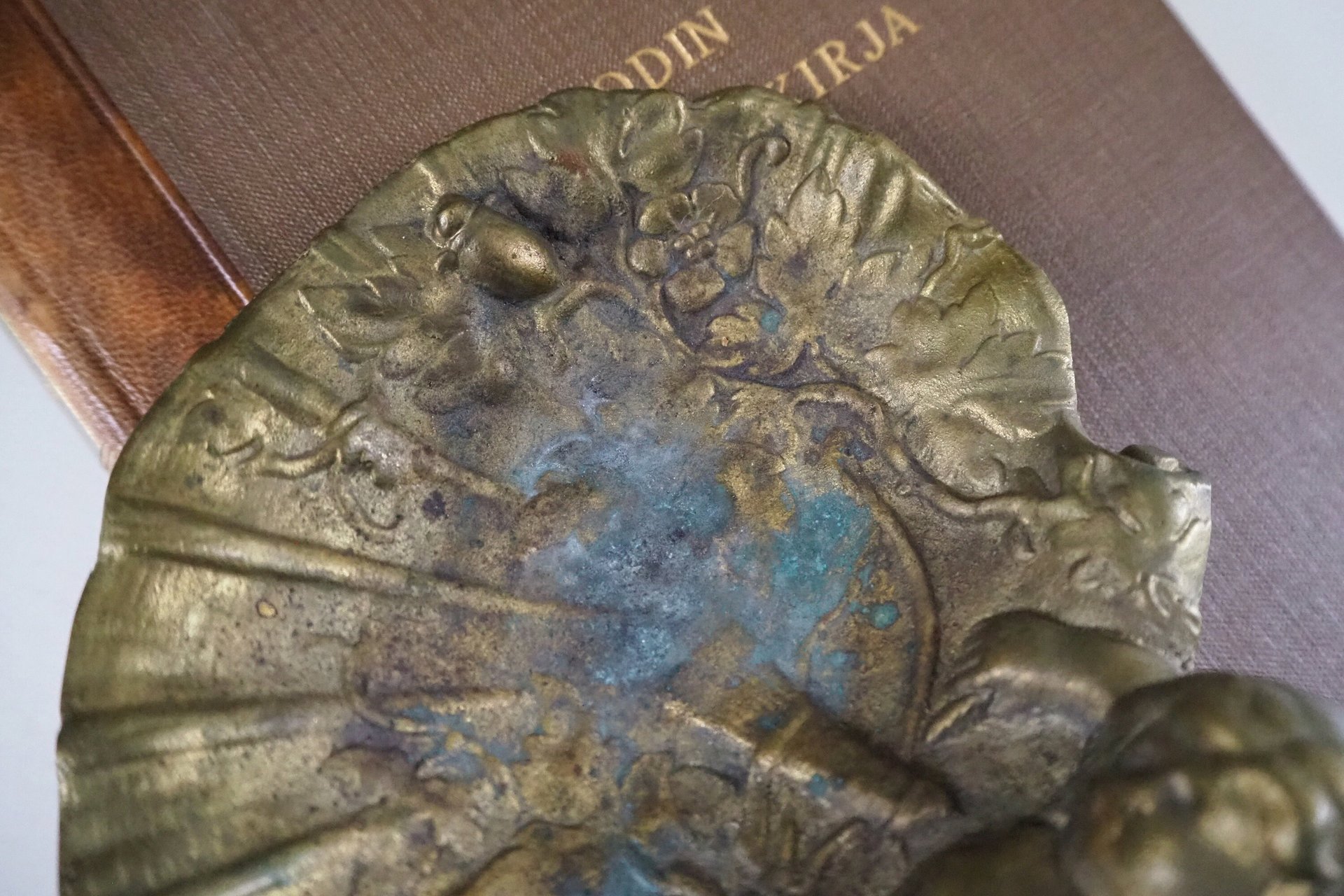 Vintage trinket dish | Vintage brass trinket dish | Vintage soap dish | Vintage angel dish | Vintage jewelry dish