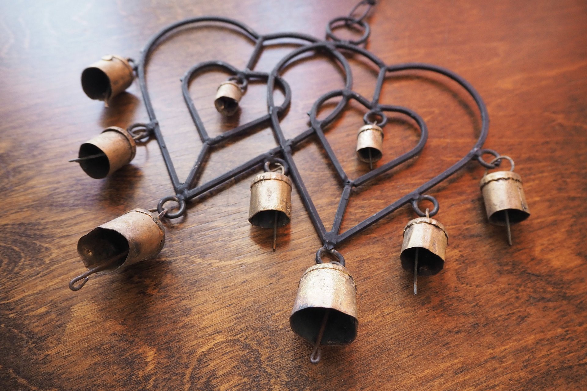 Vintage wind chime | Vintage wind chime with bells | Heart wind chime | Iron wind chime with bells | Wind chime with hearts