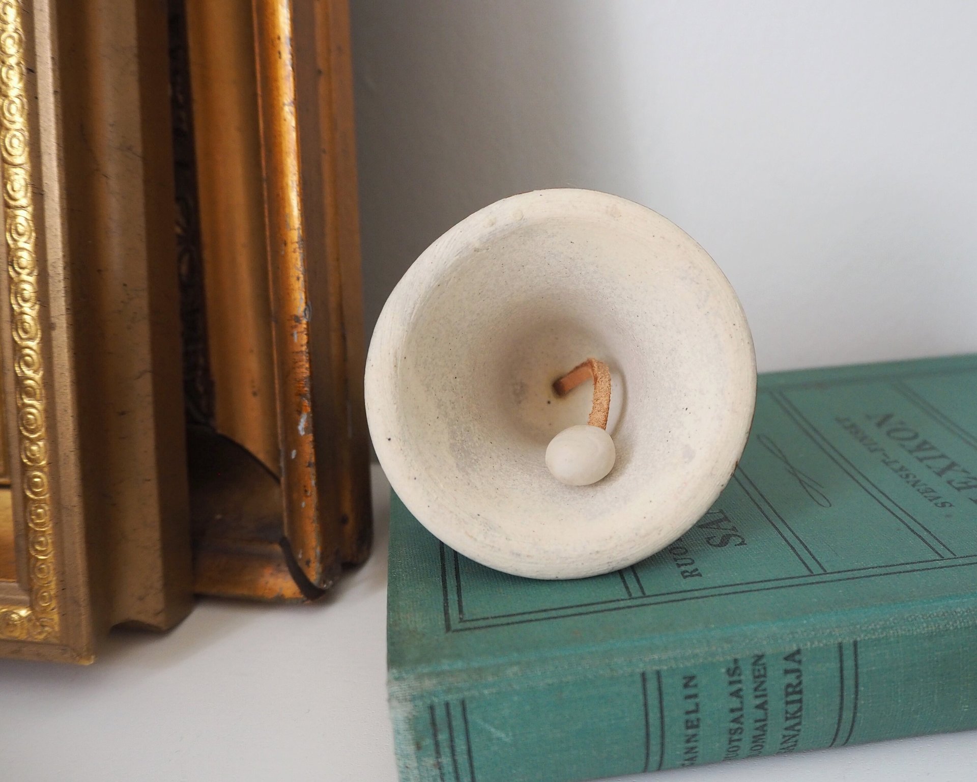 Vintage handbell | Ceramic hand bell | Ceramic table bell | Vintage table bell | Small vintage handbell