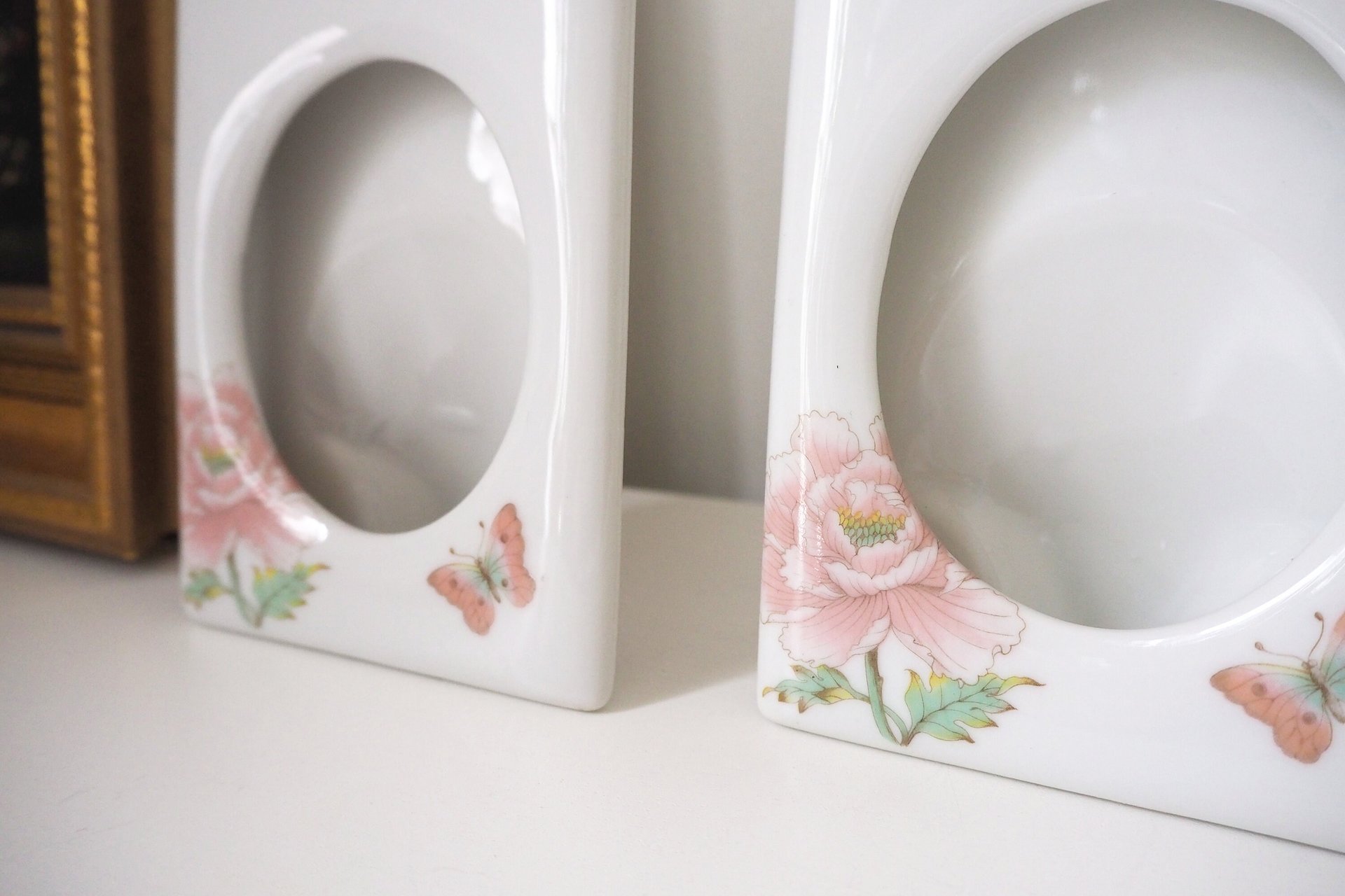 Set of two vintage ceramic photo frames | Ceramic photo frames | Matching ceramic frames | Vintage Japanese picture frames