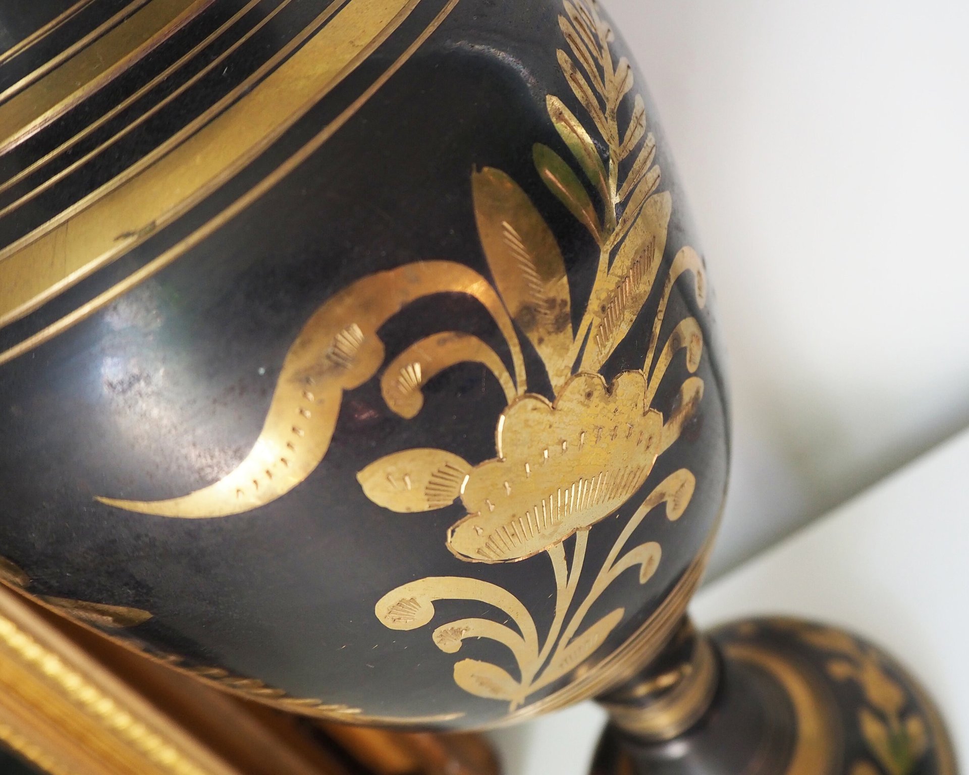Vintage brass vase | Large vintage vase | Black brass vase | Etched floral brass vase black