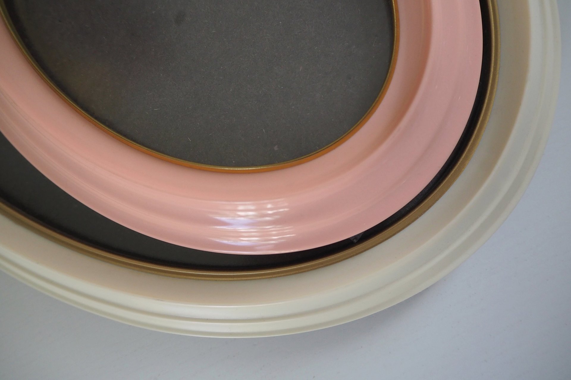 Set of two vintage picture frames | Oval photo frames | Vintage Jyden photo frames | Vintage photo frames