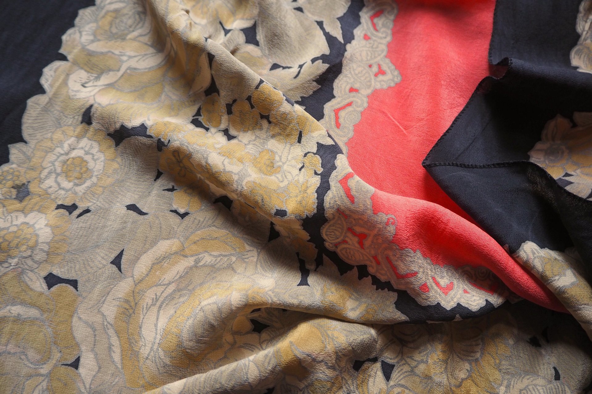 Vintage silk scarf | Floral silk scarf | Large vintage silk scarf | Square silk scarf