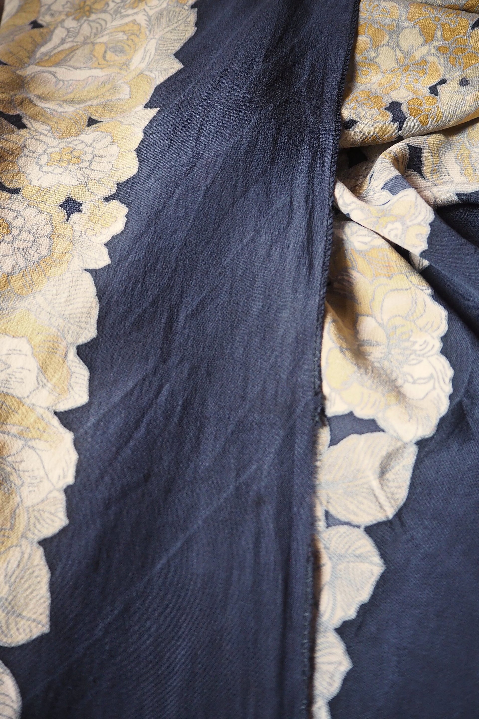Vintage silk scarf | Floral silk scarf | Large vintage silk scarf | Square silk scarf