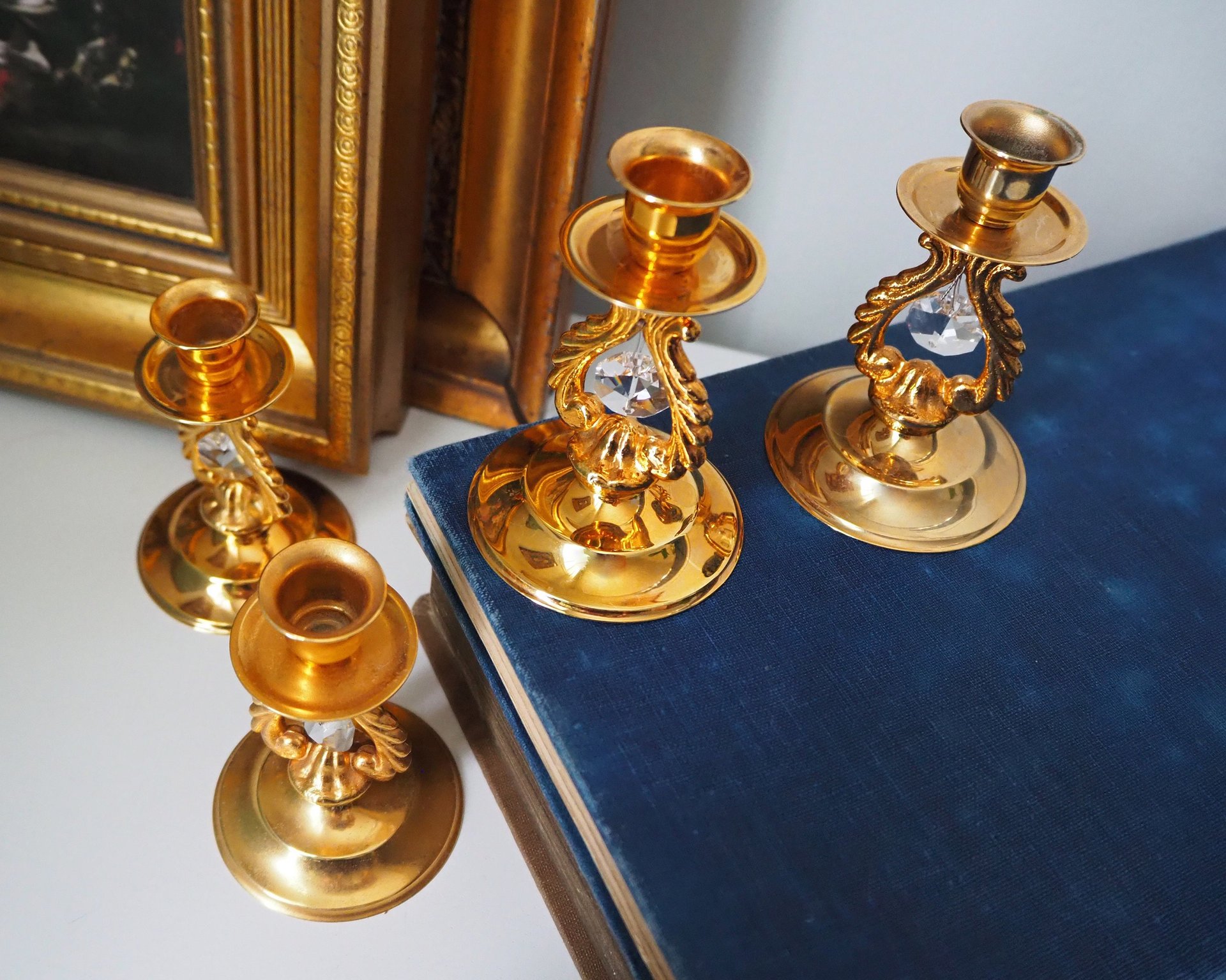 Set of four vintage candlestick holders | Gold plated crystal candlestick holders | Small gold plated candlestick holders | Turun Kristalli