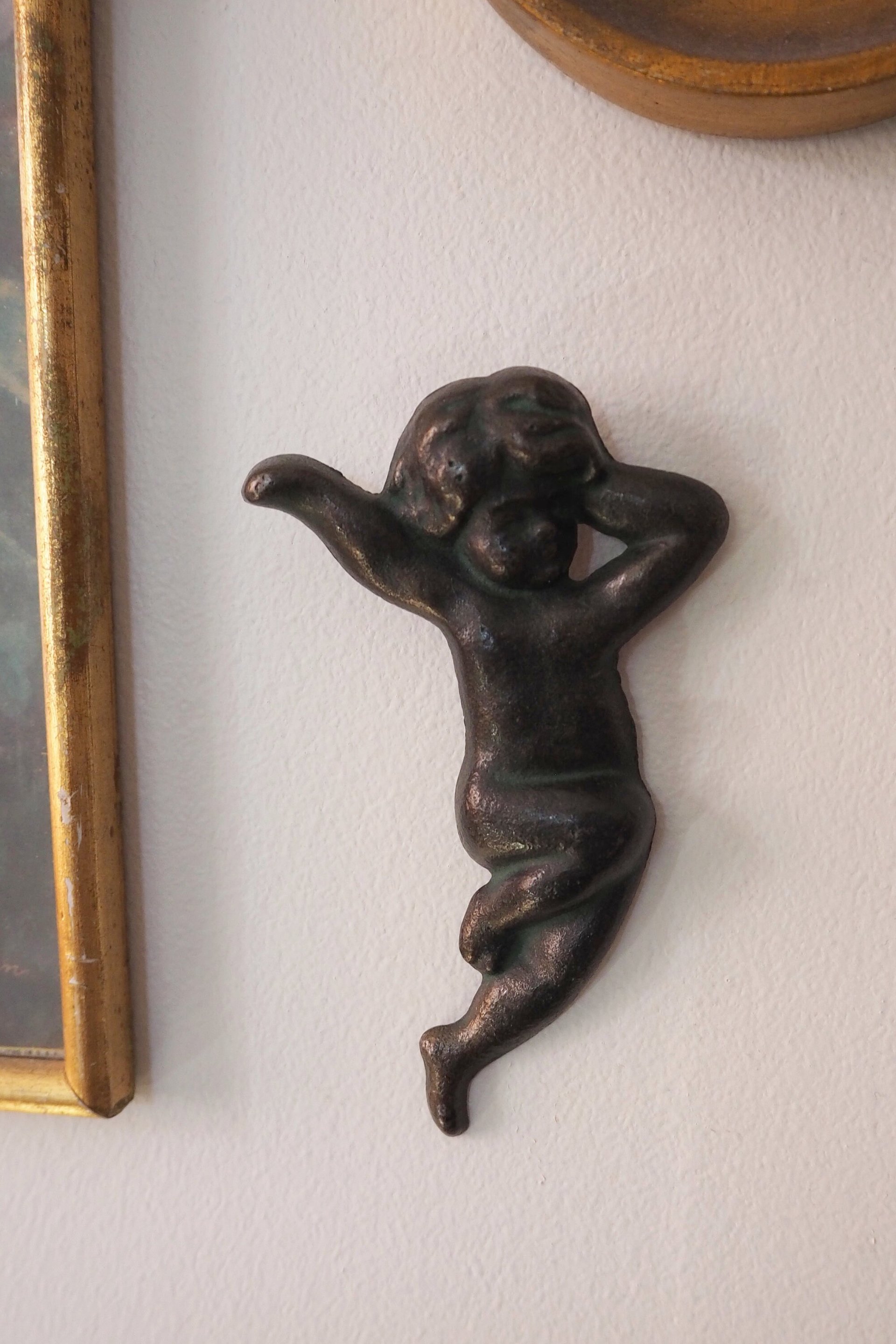 Vintage cast iron angel | Wattholma angel | Small cherub wall ornament | Vintage angel wall hanging | Made in Sweden