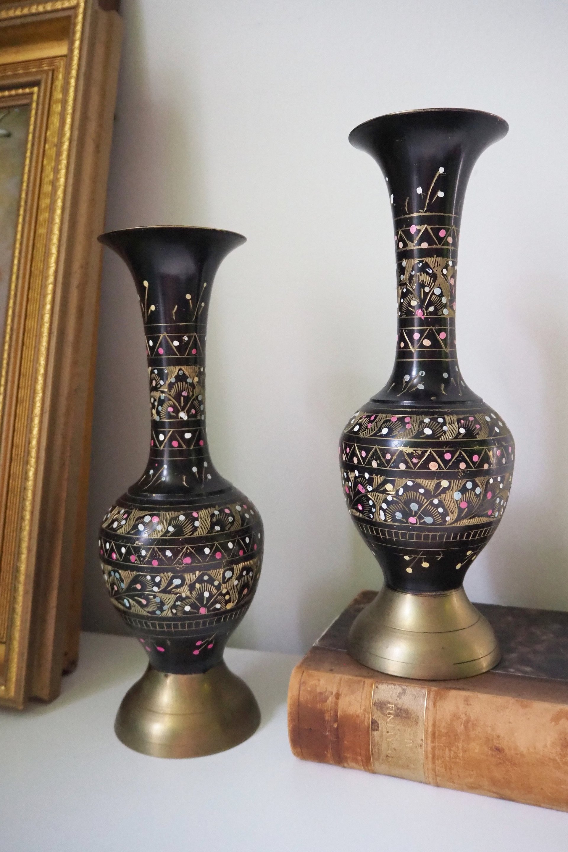 Set of two vintage vases | Brass vases | Matching vintage vases | Etched brass and black vases | Pastel vases