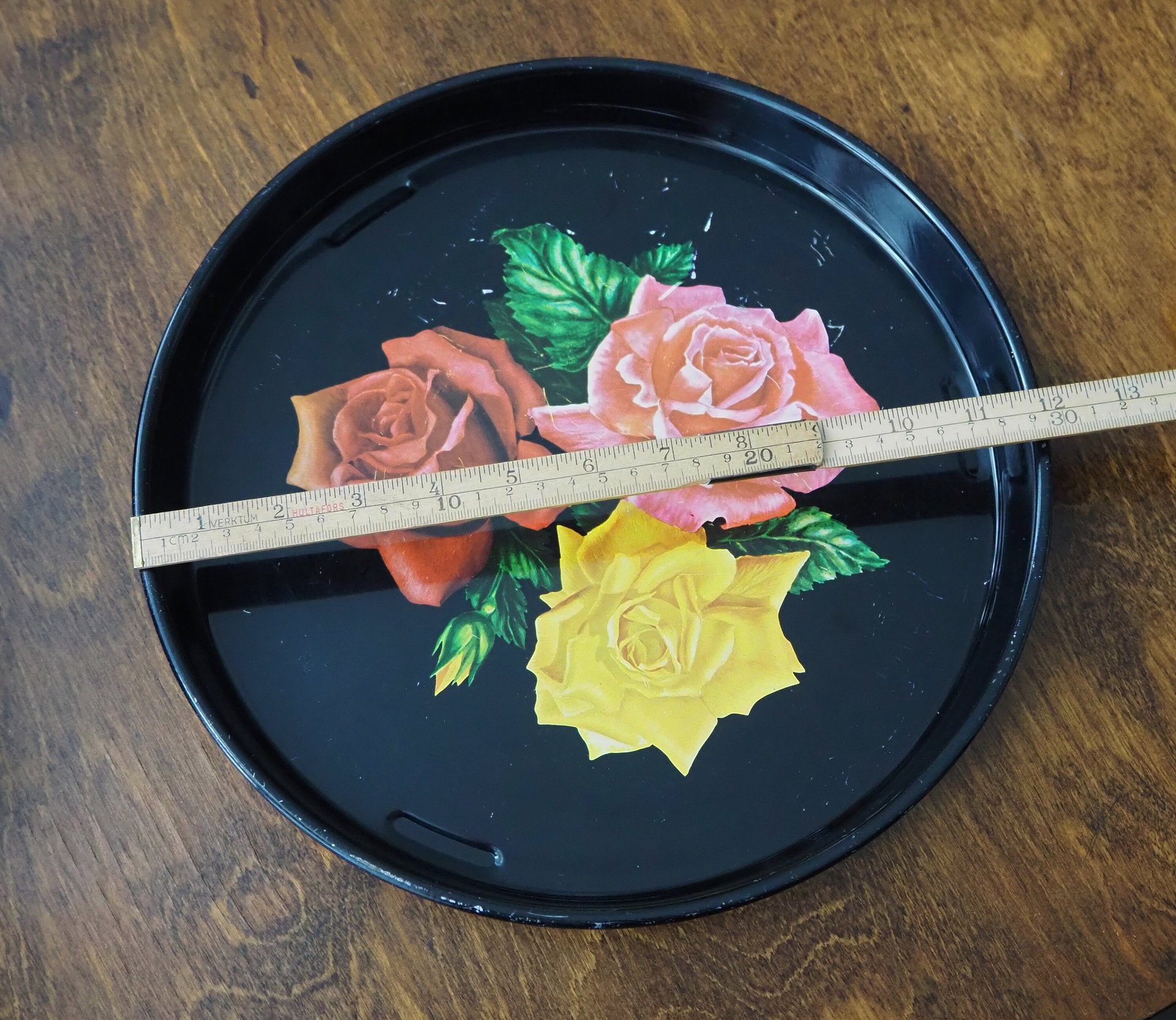 Set of two vintage trays | Vintage rose trays | Vintage floral metal serving tray | Retro trays