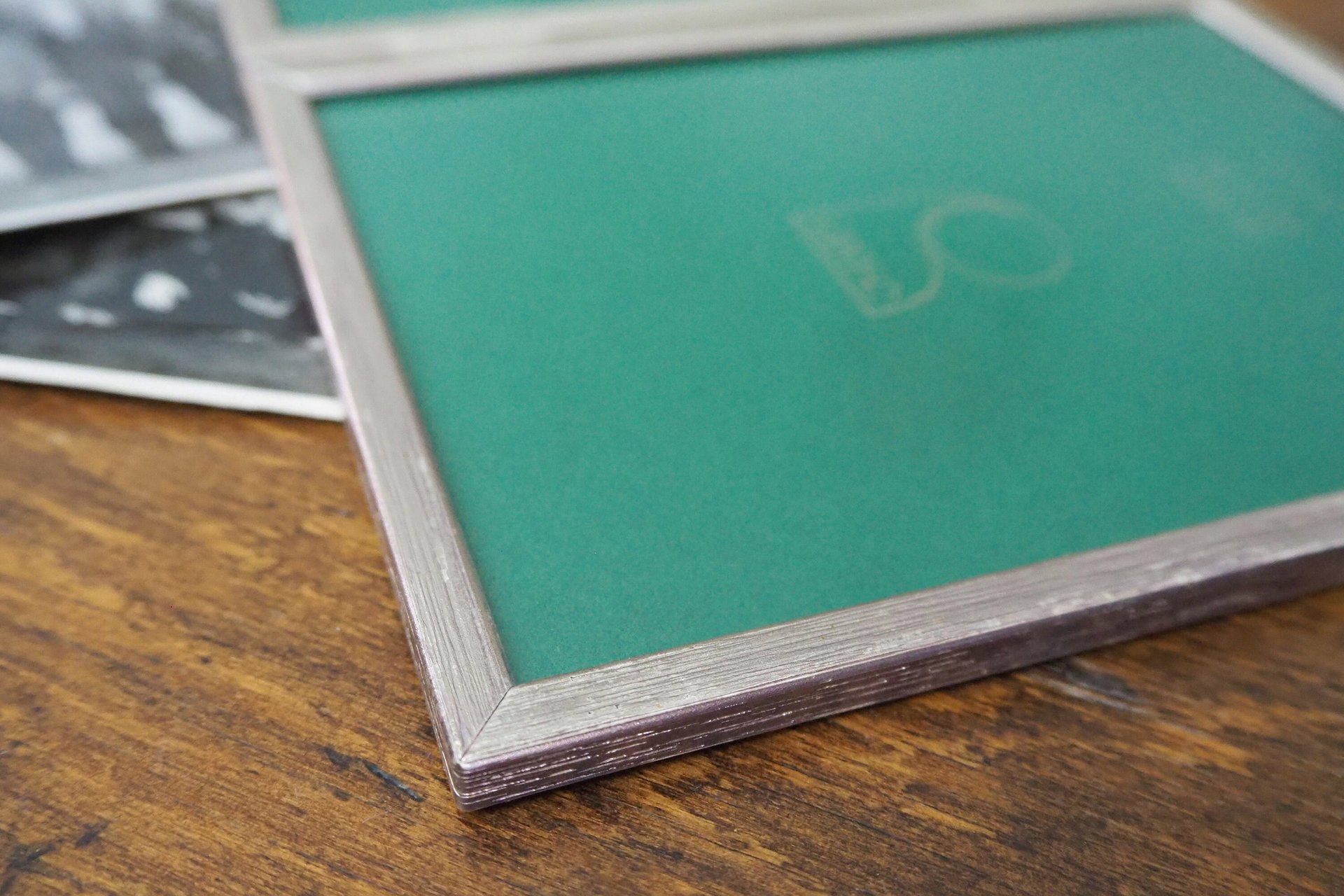 Vintage triple picture frame | Vintage silver plated photo frame | Jyden triple photo frame | Vintage hinged picture frame