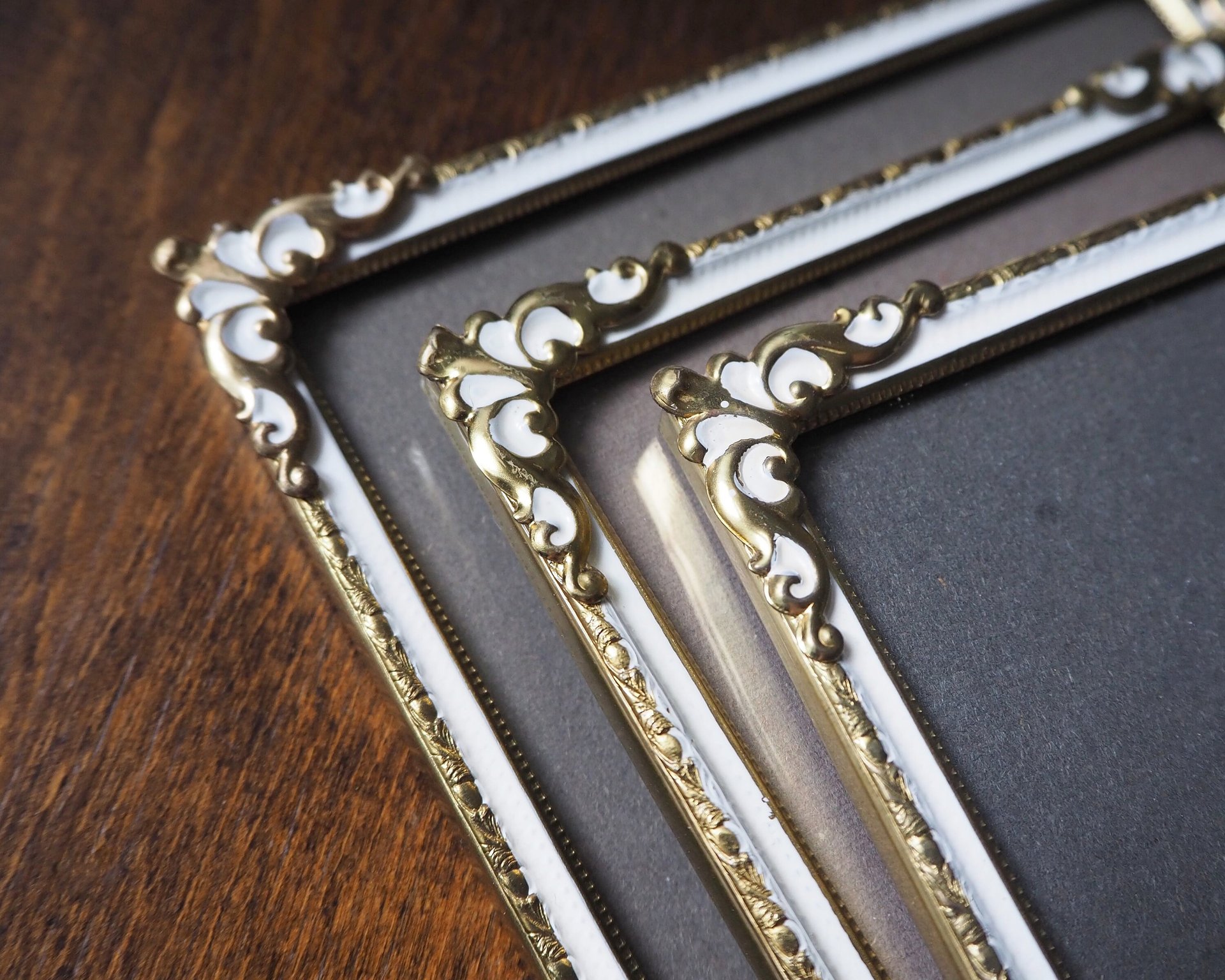 Set of three vintage photo frames | Set of three matching vintage frames | Vintage brass picture frames | Brass and white frames