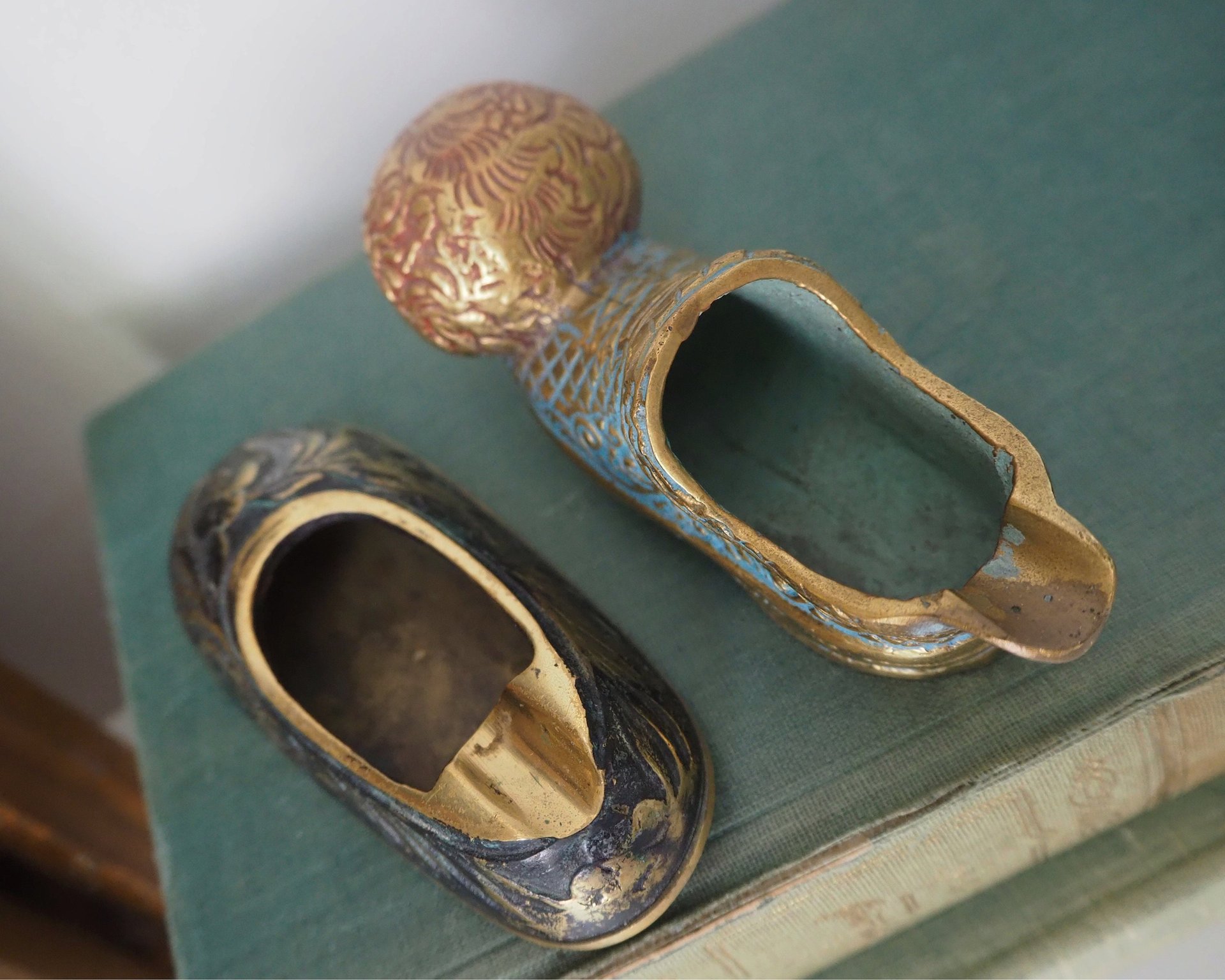 Vintage brass ashtray | Small vintage ashtray | Brass ashtray | Shoe ashtray