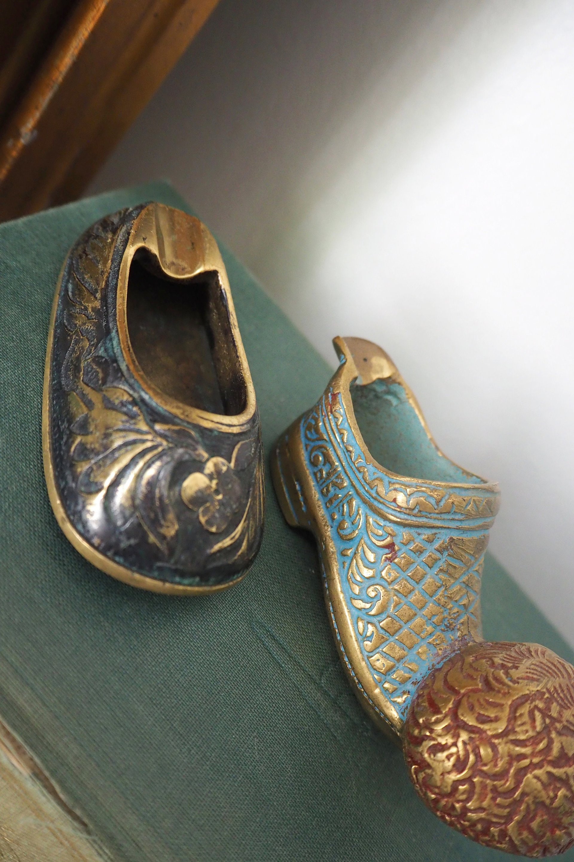 Vintage brass ashtray | Small vintage ashtray | Brass ashtray | Shoe ashtray