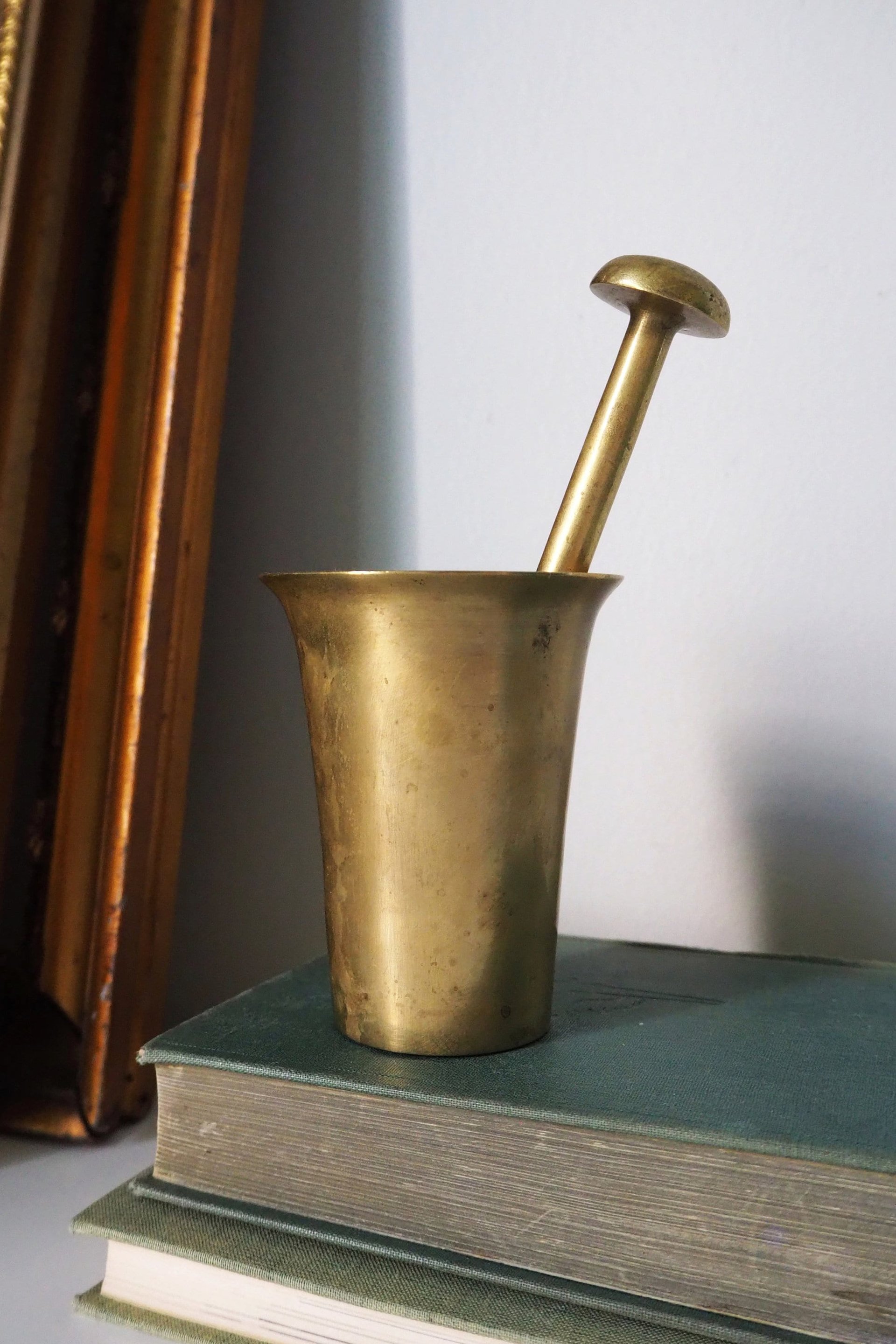 Vintage brass mortar and pestle | Vintage brass mortar | Heavy brass mortar and pestle