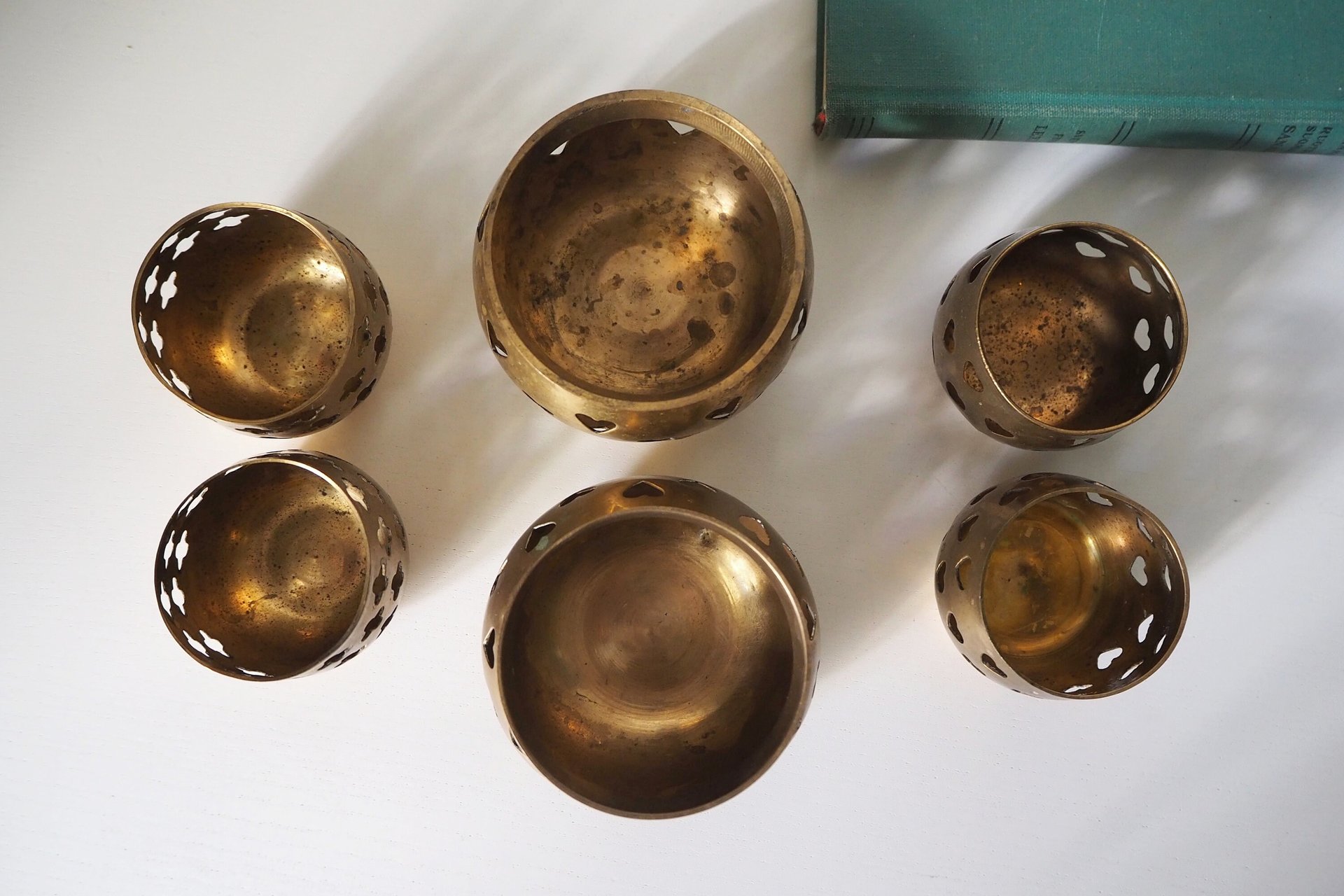 Vintage tea light holder sets | Heart candleholders | Vintage brass tea light holders | Brass tealight holders | Candleholder sets