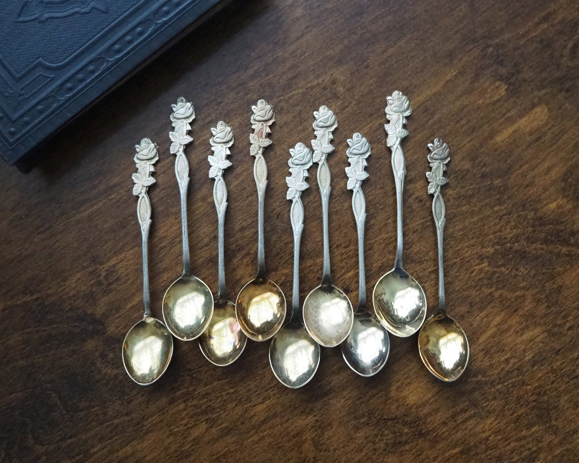 Set of nine vintage teaspoons | Vintage alpacca silver teaspoons | Mismatched teaspoons | Rose teaspoon set | Vintage alpacca teaspoons