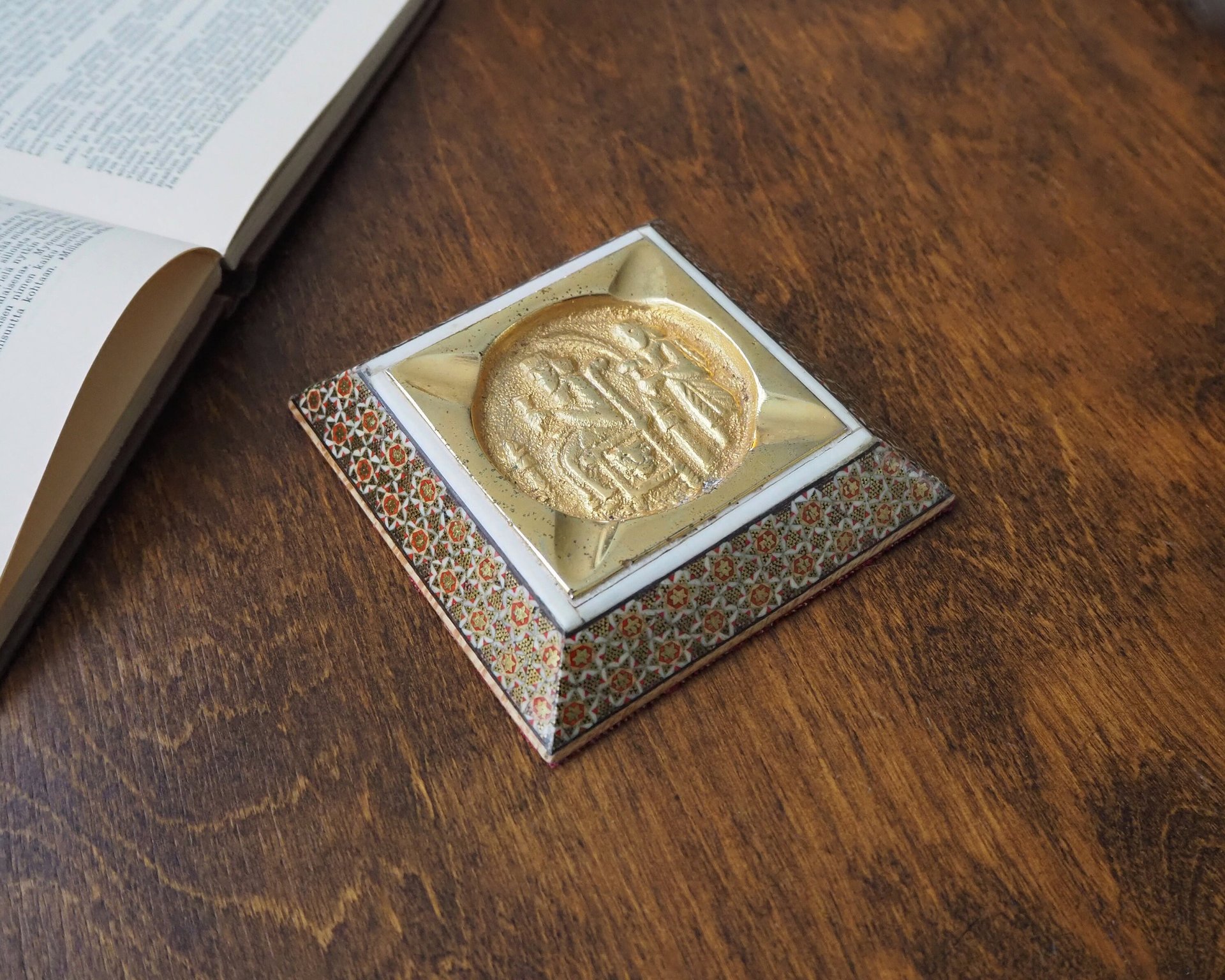Vintage ashtray | Mosaic inlay ashtray | Brass ashtray | Mosaic ashtray