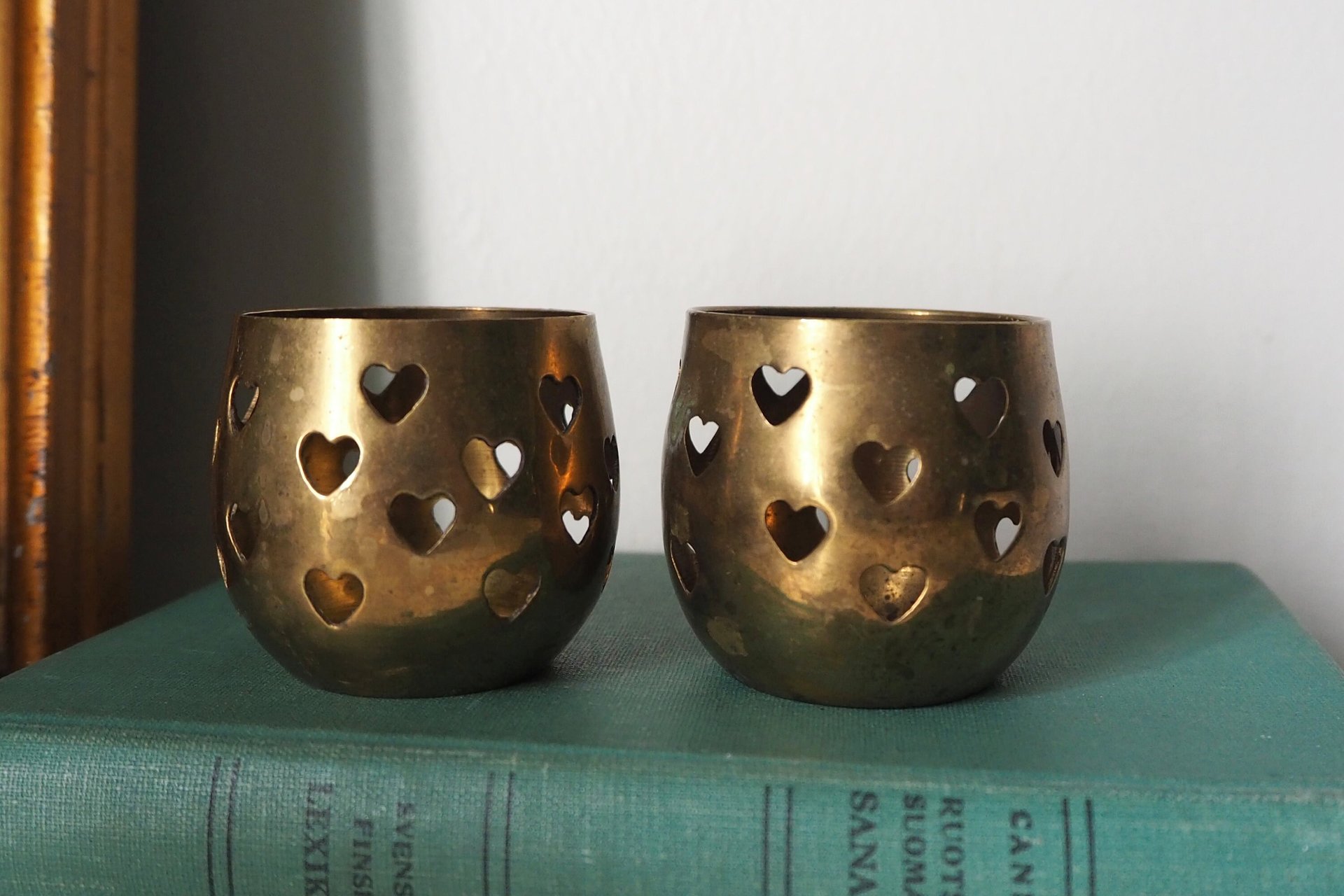 Vintage tea light holder sets | Heart candleholders | Vintage brass tea light holders | Brass tealight holders | Candleholder sets