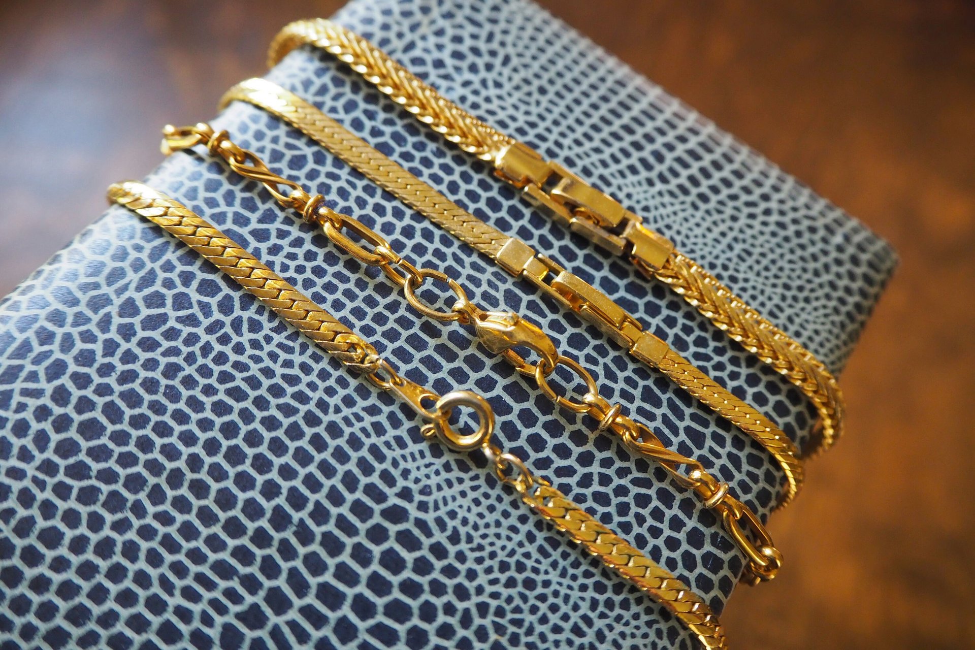 Vintage necklace | Gold tone chain | Vintage snake chain | Vintage gold chain | Mismatched necklaces