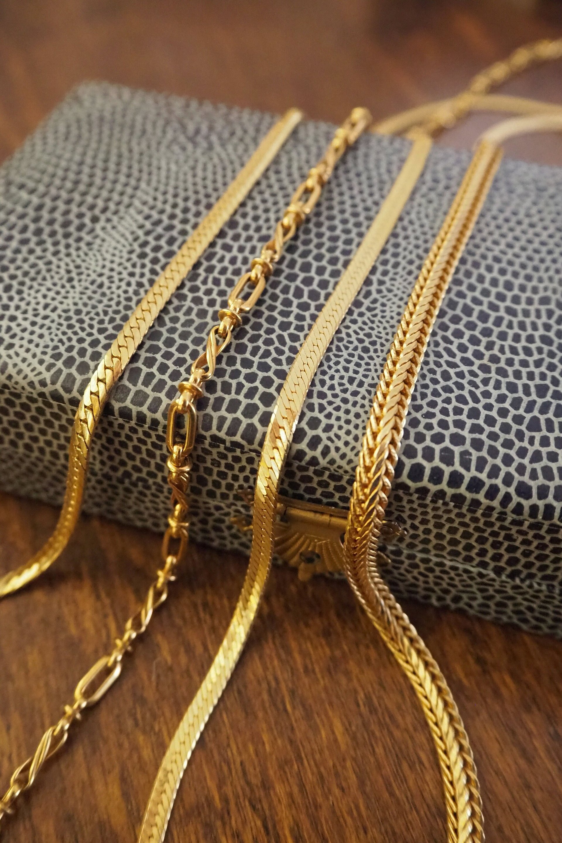 Vintage necklace | Gold tone chain | Vintage snake chain | Vintage gold chain | Mismatched necklaces