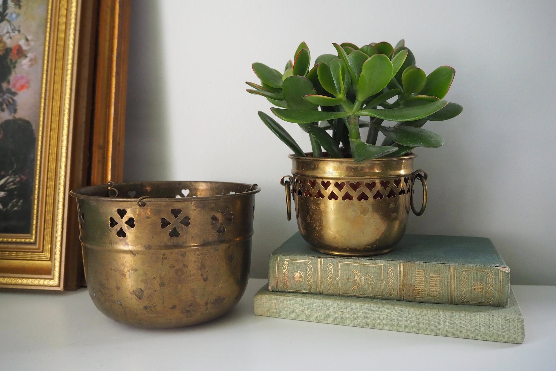 Set of two vintage planters | Heart brass planters | Vintage planters | Hanging vintage planters | Round vintage planters