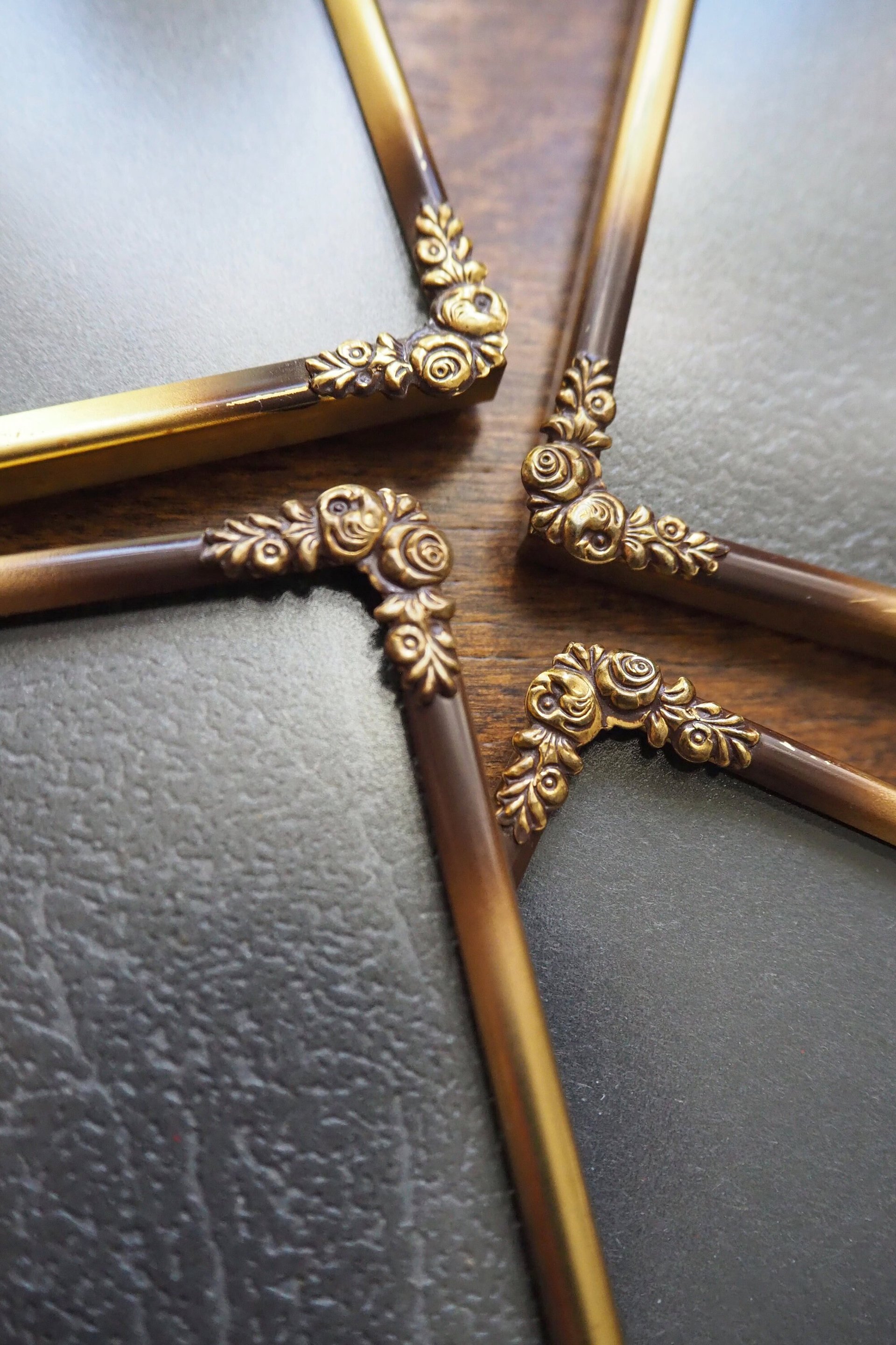 Set of four vintage photo frames | Vintage brass picture frames | Set of four floral vintage frames | Matching vintage frames