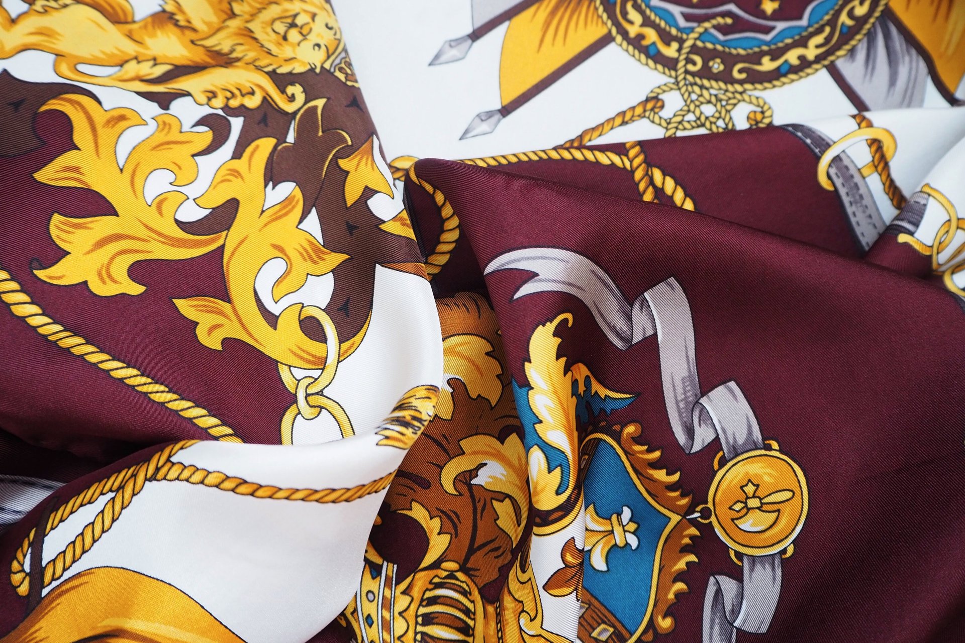 Vintage silk scarf | Purple silk scarf | Large vintage silk scarf | 100% silk scarf | Baroque silk scarf