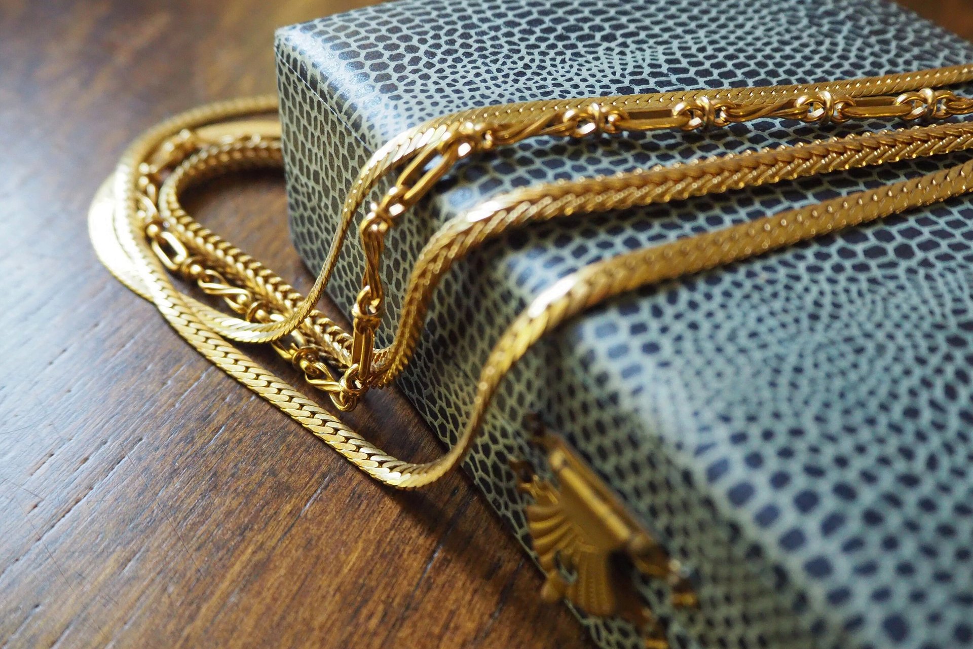 Vintage necklace | Gold tone chain | Vintage snake chain | Vintage gold chain | Mismatched necklaces