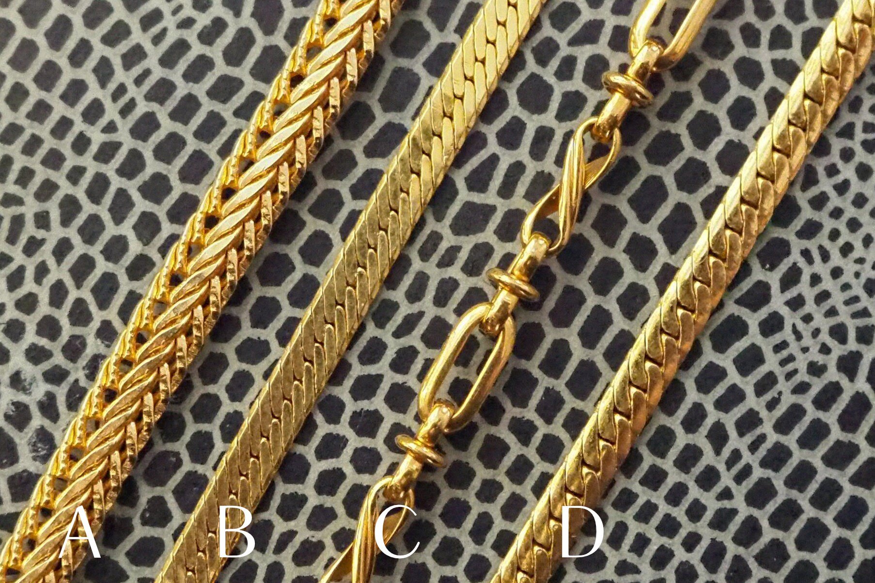 Vintage necklace | Gold tone chain | Vintage snake chain | Vintage gold chain | Mismatched necklaces