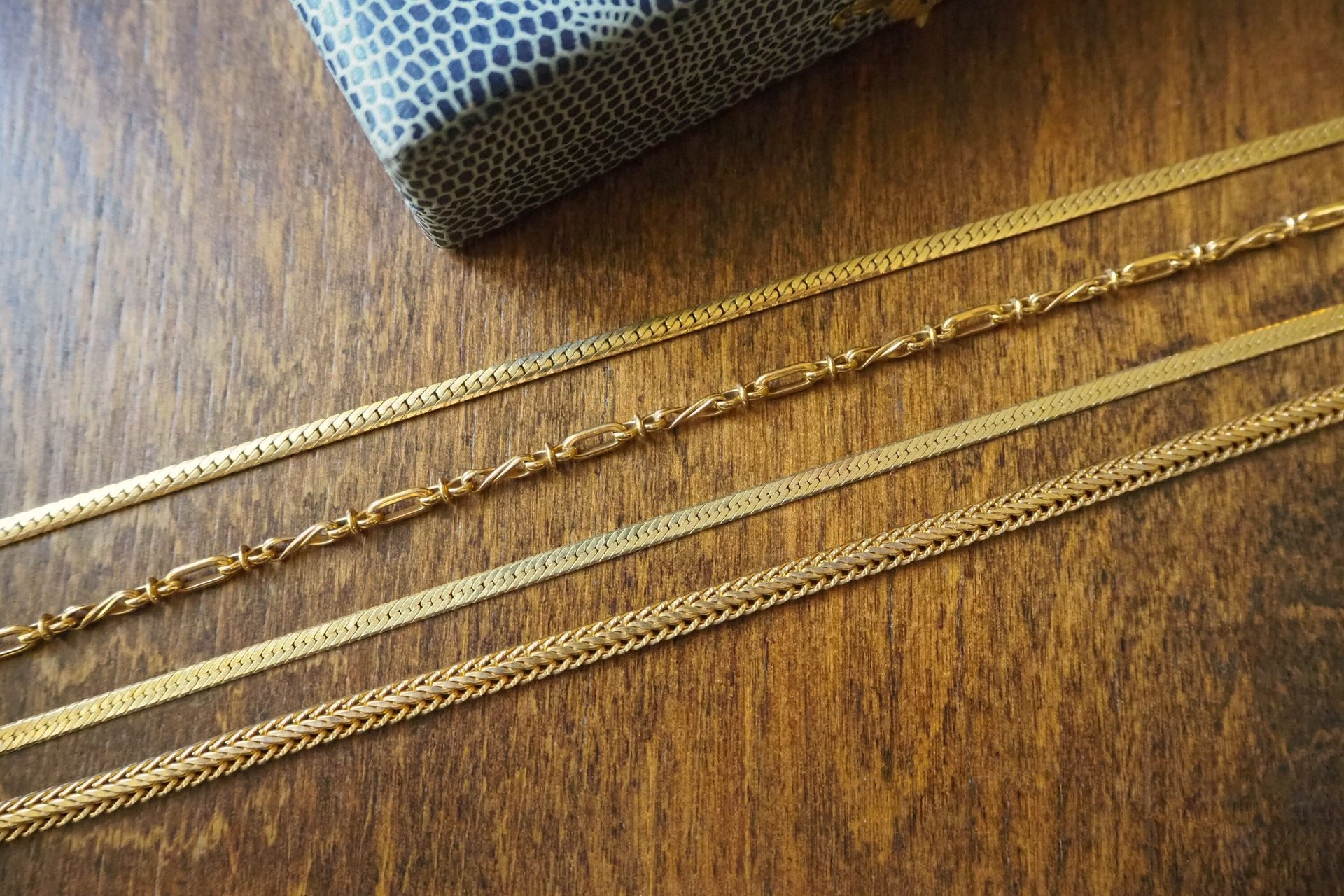 Vintage necklace | Gold tone chain | Vintage snake chain | Vintage gold chain | Mismatched necklaces