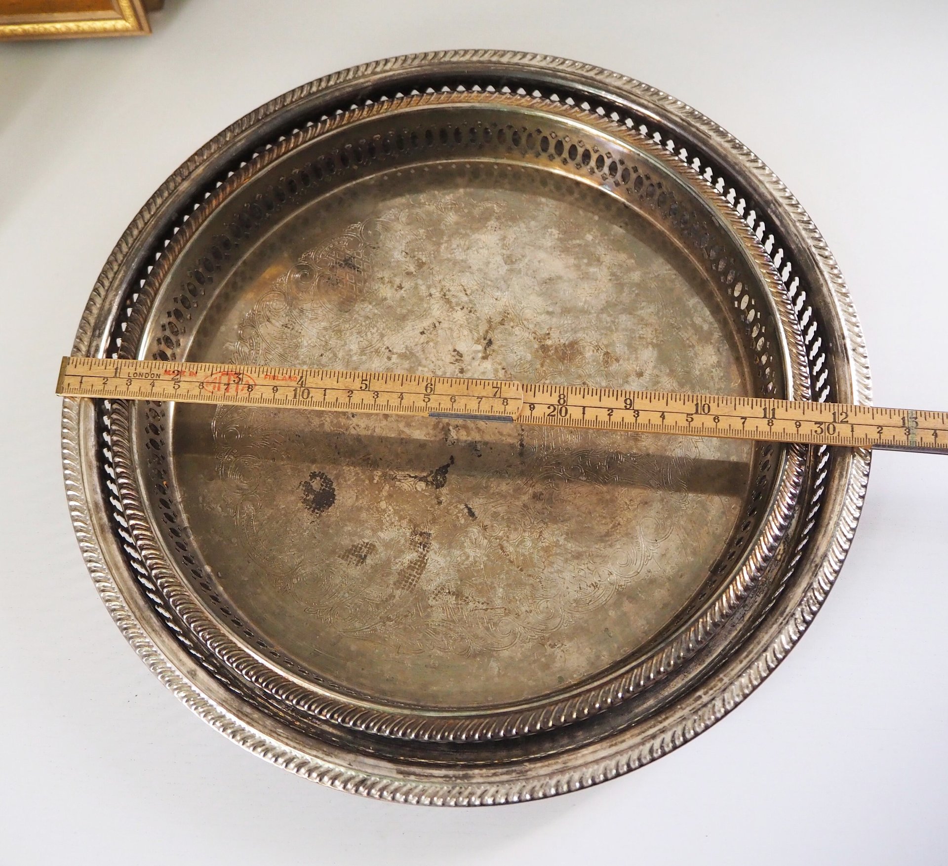 Set of two vintage silver plated trays | Vintage trays with a raised edge | Silver plated serving trays with a cutout rim