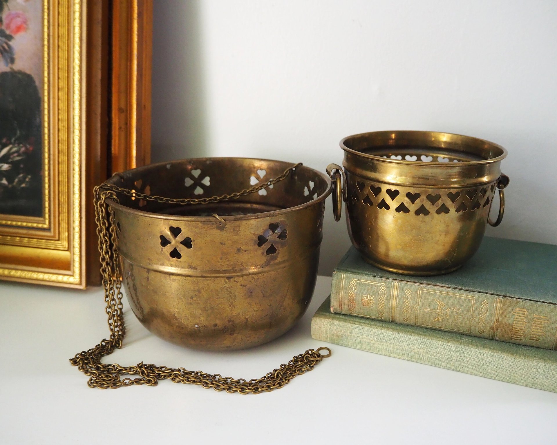 Set of two vintage planters | Heart brass planters | Vintage planters | Hanging vintage planters | Round vintage planters