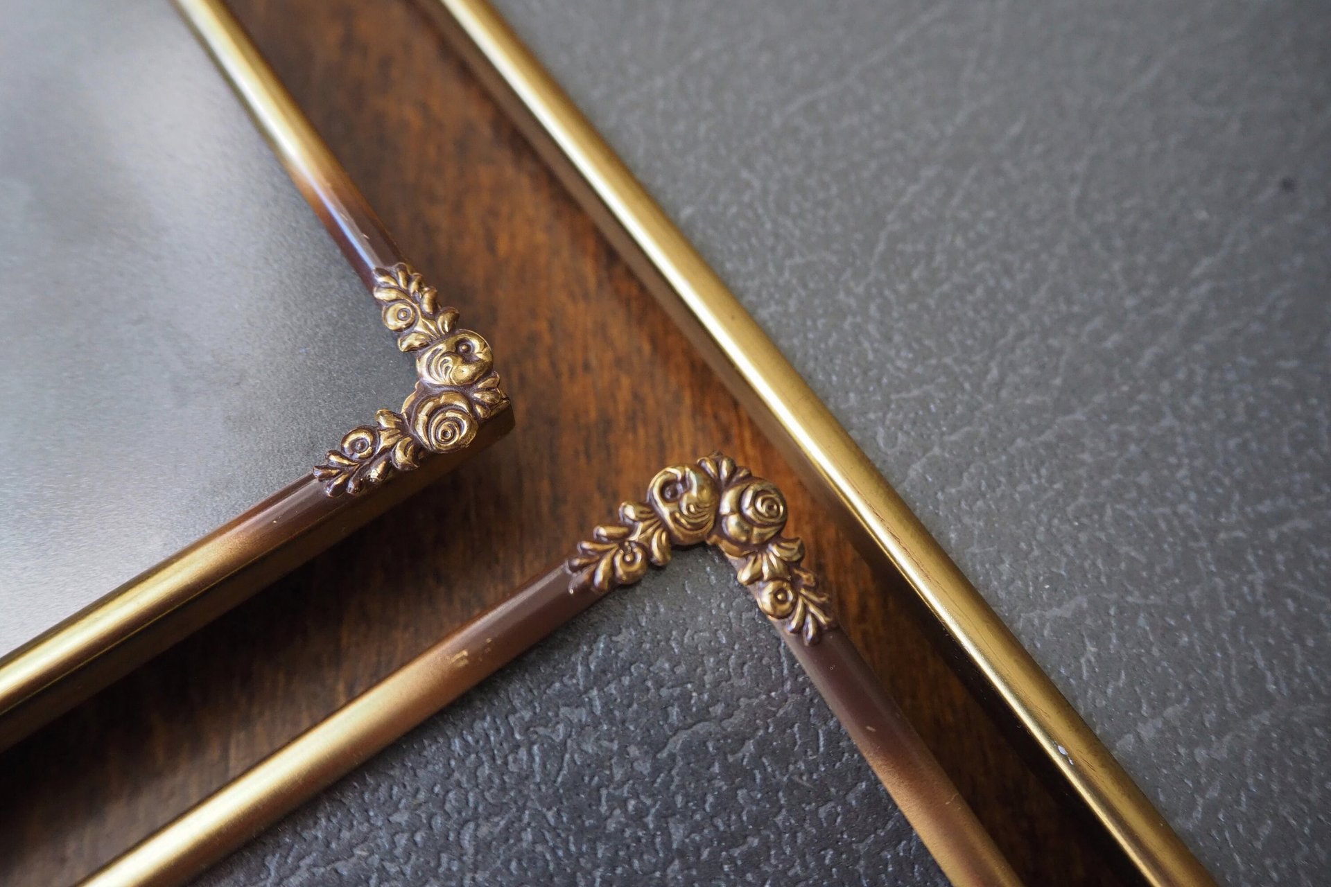 Set of four vintage photo frames | Vintage brass picture frames | Set of four floral vintage frames | Matching vintage frames
