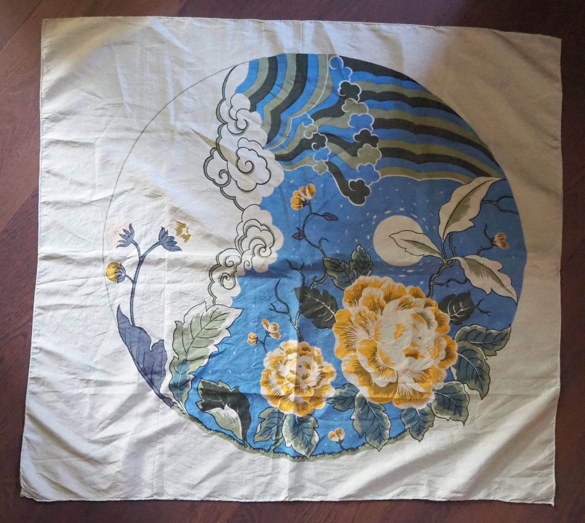 Vintage silk scarf | Floral silk scarf | Light green silk scarf | Large vintage silk scarf | Thai silk scarf | Floral silk scarf
