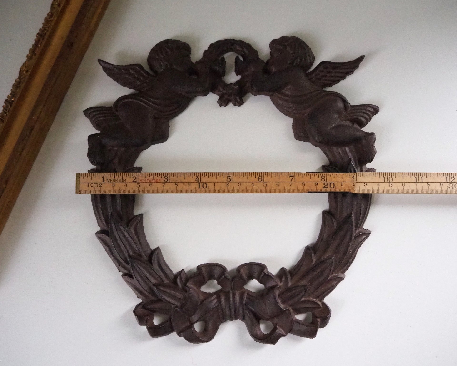 Vintage cast iron wreath | Angel wreath | Cast iron wreath | Vintage Christmas wreath | Cherub wreath | Vintage Christmas decor