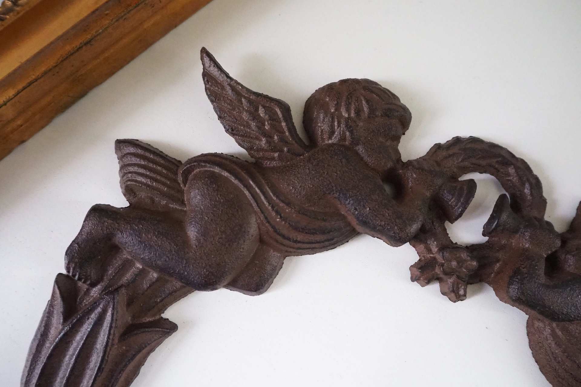 Vintage cast iron wreath | Angel wreath | Cast iron wreath | Vintage Christmas wreath | Cherub wreath | Vintage Christmas decor