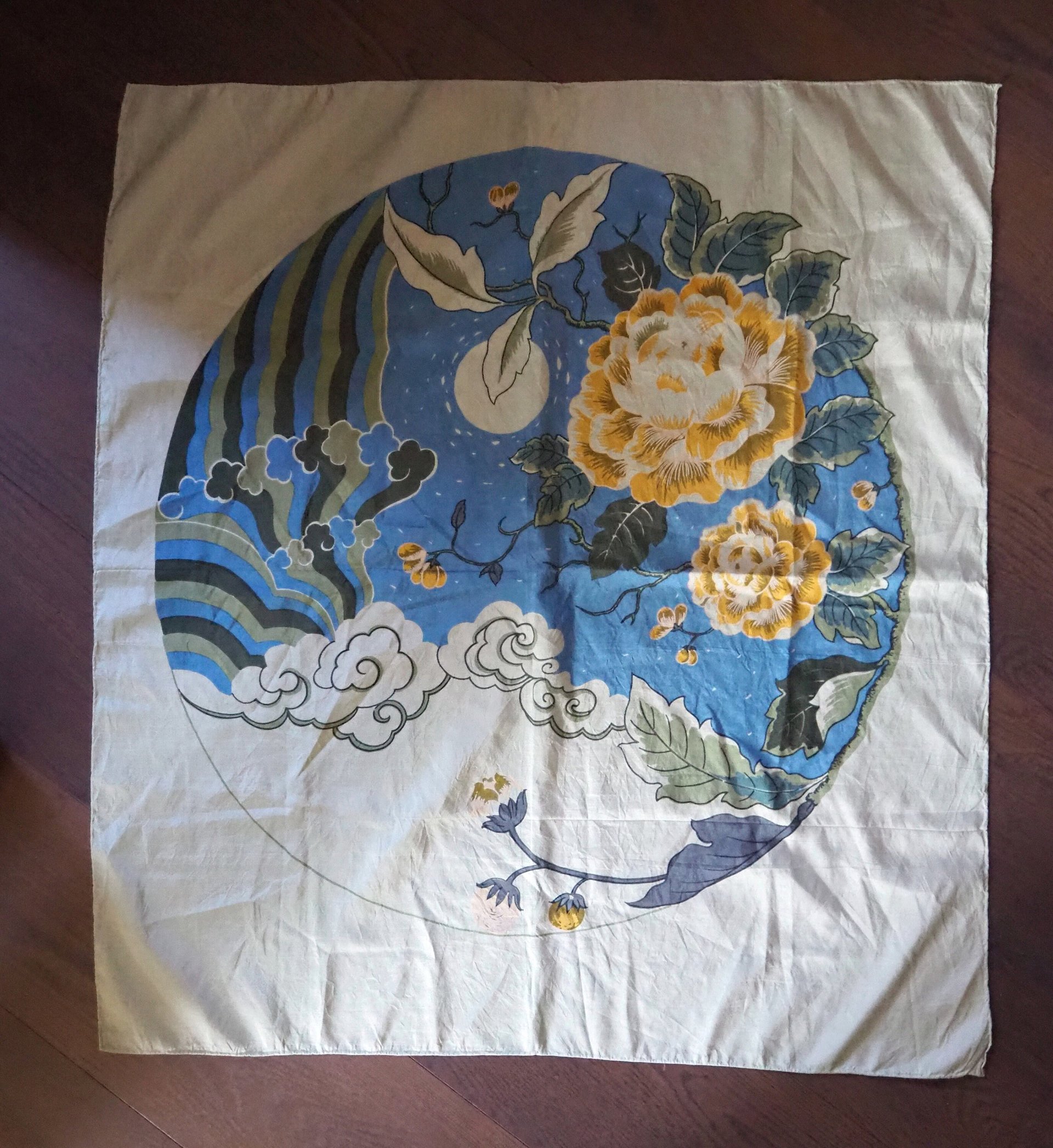 Vintage silk scarf | Floral silk scarf | Light green silk scarf | Large vintage silk scarf | Thai silk scarf | Floral silk scarf