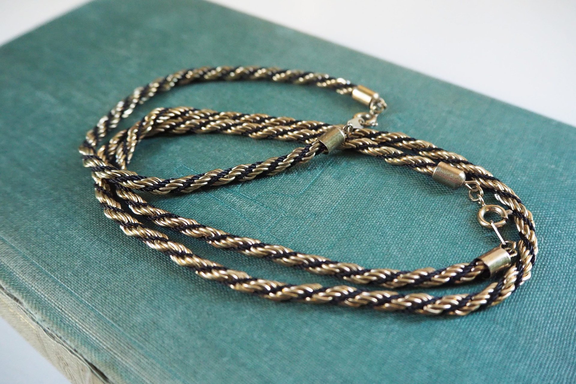 Vintage twist rope necklace and bracelet | Silver tone necklace and bracelet set | Rope chain necklace | Twist rope necklace | Matching set