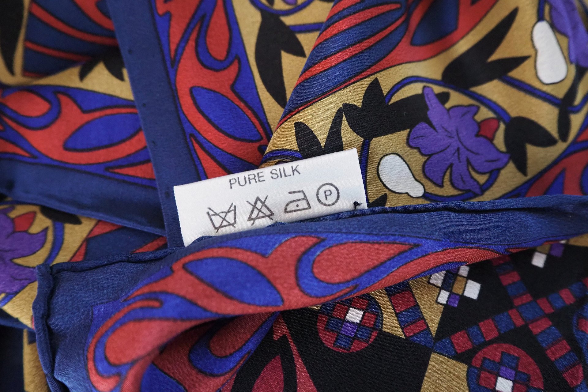Vintage silk scarf | Vintage Marja Kurki scarf | Marja Kurki silk scarf | Geometric vintage silk scarf