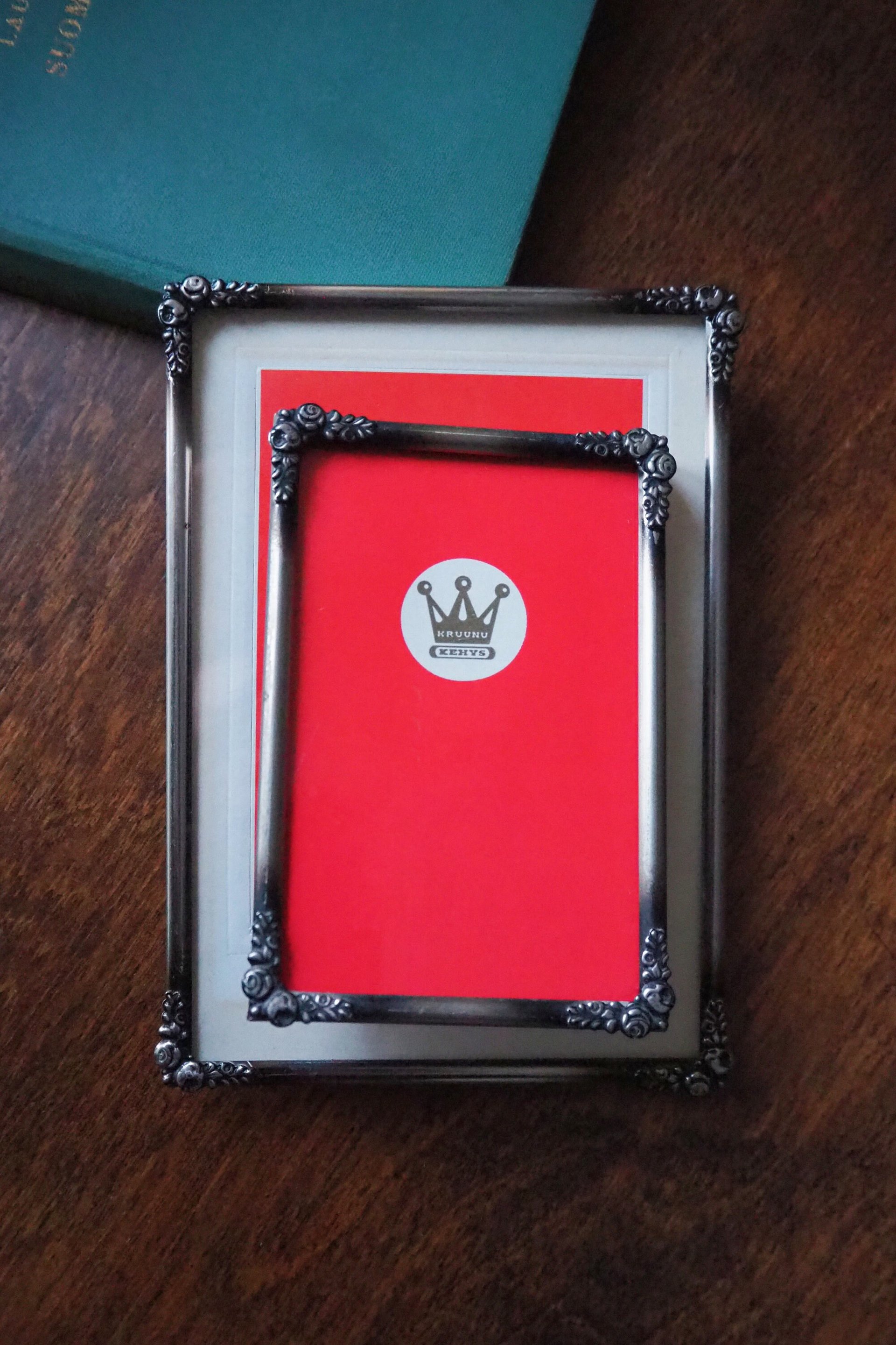 Set of two vintage silver plated photo frames | Small silver plated photo frames | Vintage picture frames | Matching frames