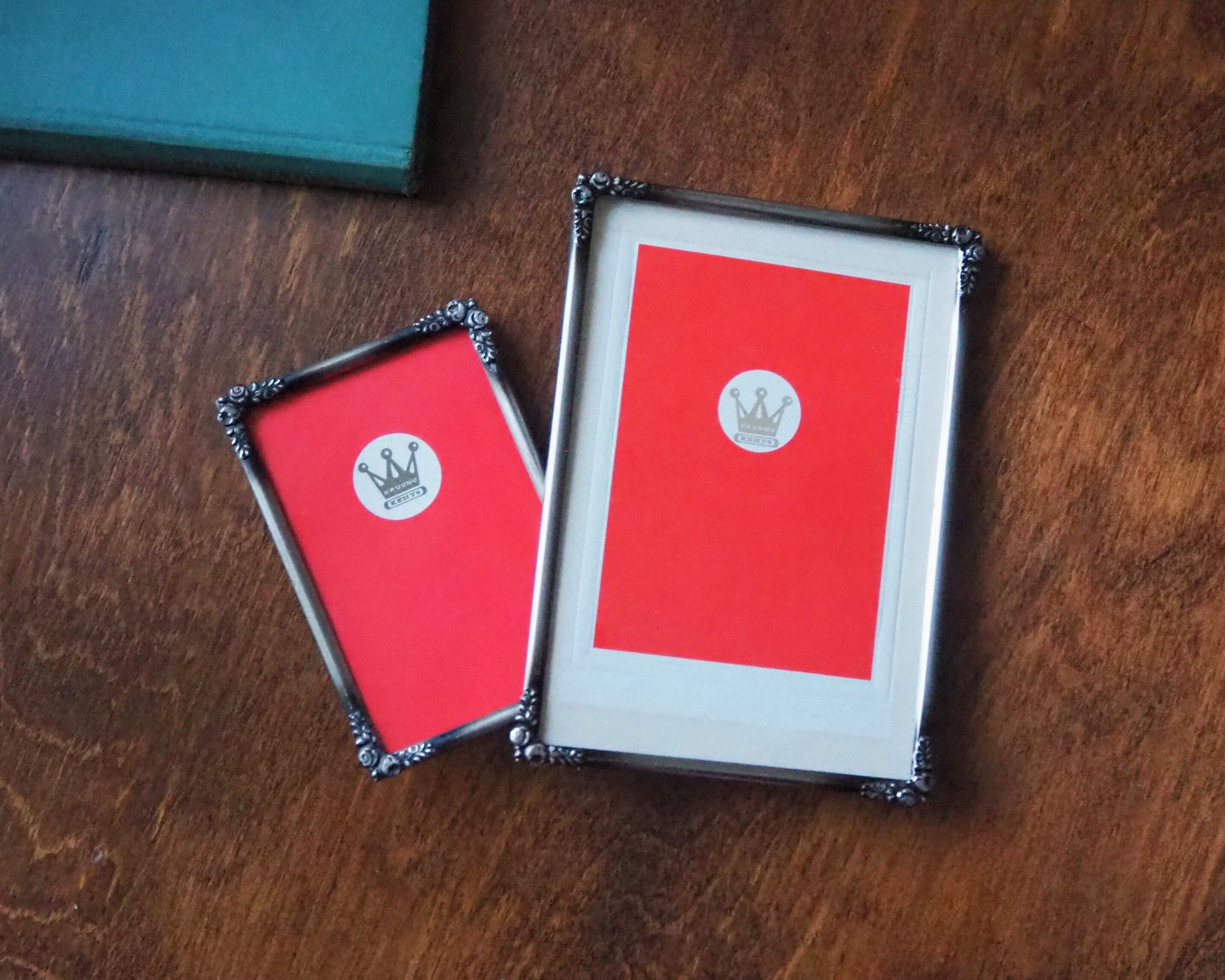 Set of two vintage silver plated photo frames | Small silver plated photo frames | Vintage picture frames | Matching frames