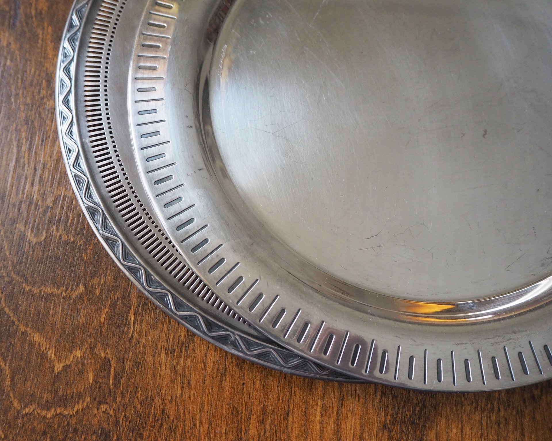 Set of two vintage alpacca silver trays | Mismatched vintage silver trays | Vintage silver plated plates | Alpacca silver platters
