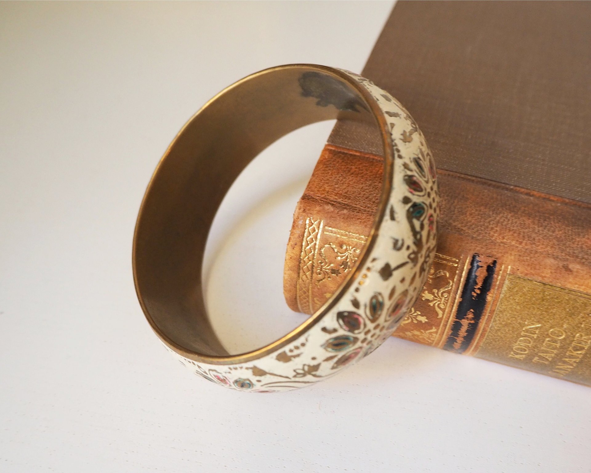 Vintage brass bangle | Vintage brass bracelet | Ornate brass bangle | Stacking bangle