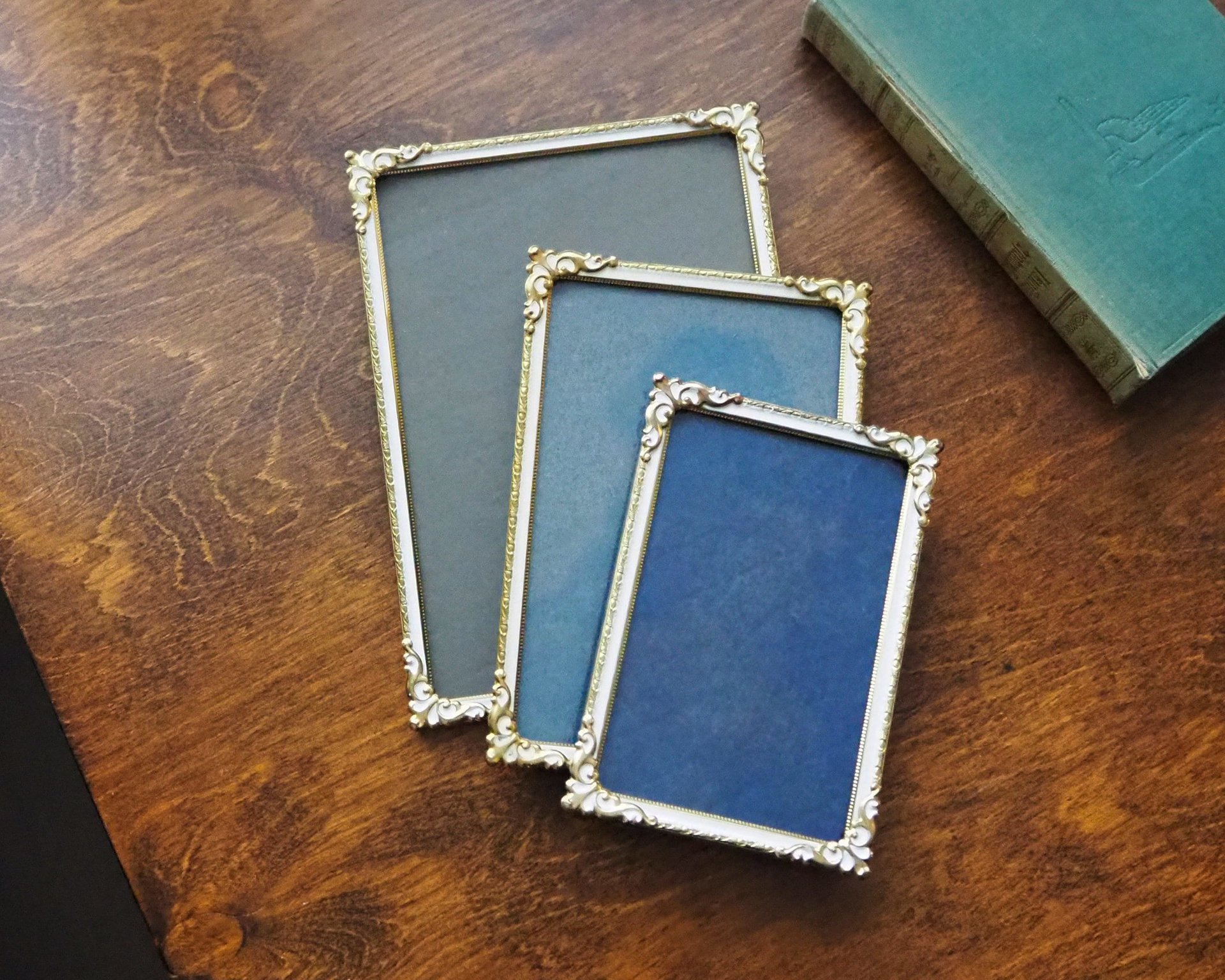 Set of three vintage photo frames | Set of three matching vintage frames | Vintage brass picture frames | Brass and white frames