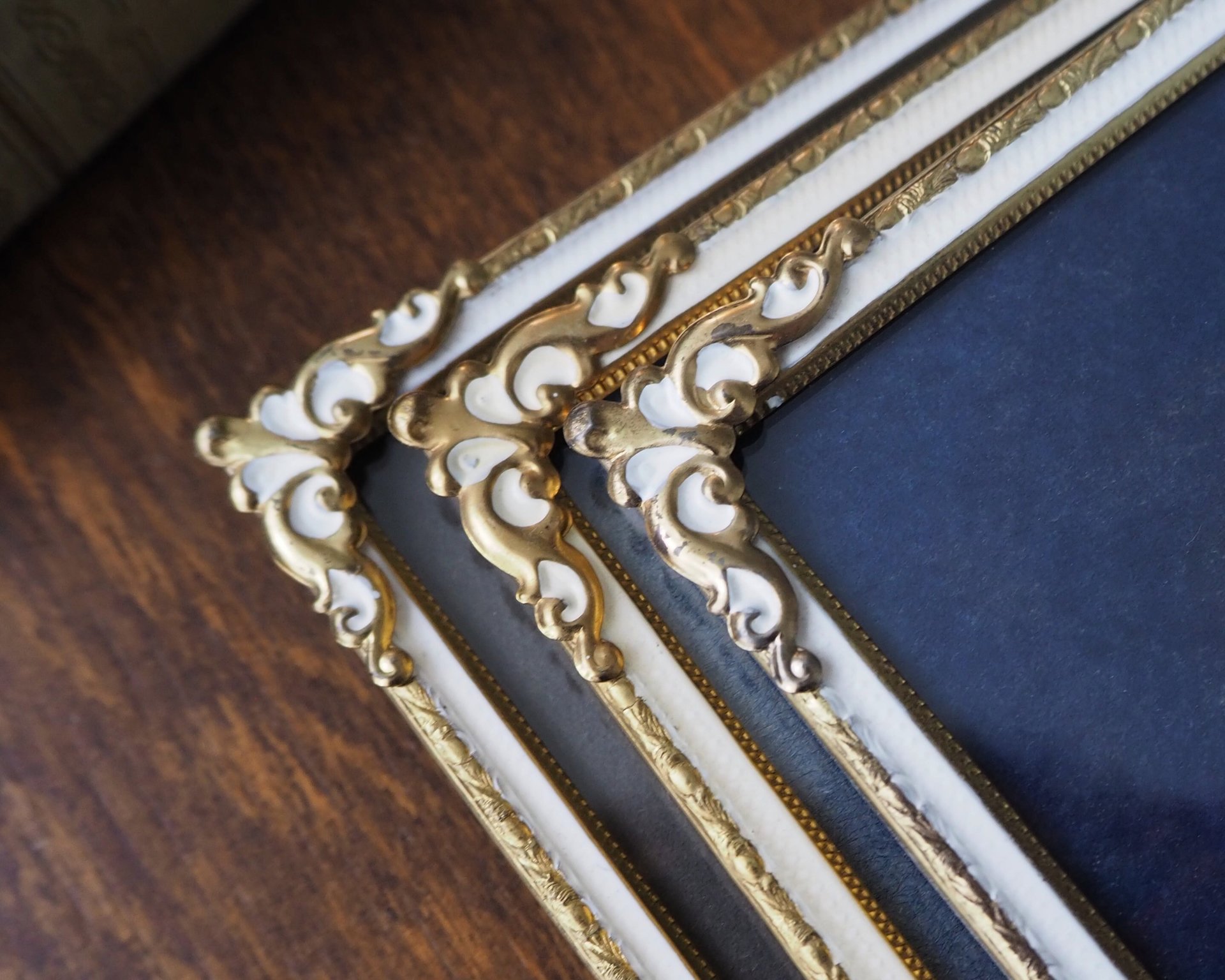 Set of three vintage photo frames | Set of three matching vintage frames | Vintage brass picture frames | Brass and white frames