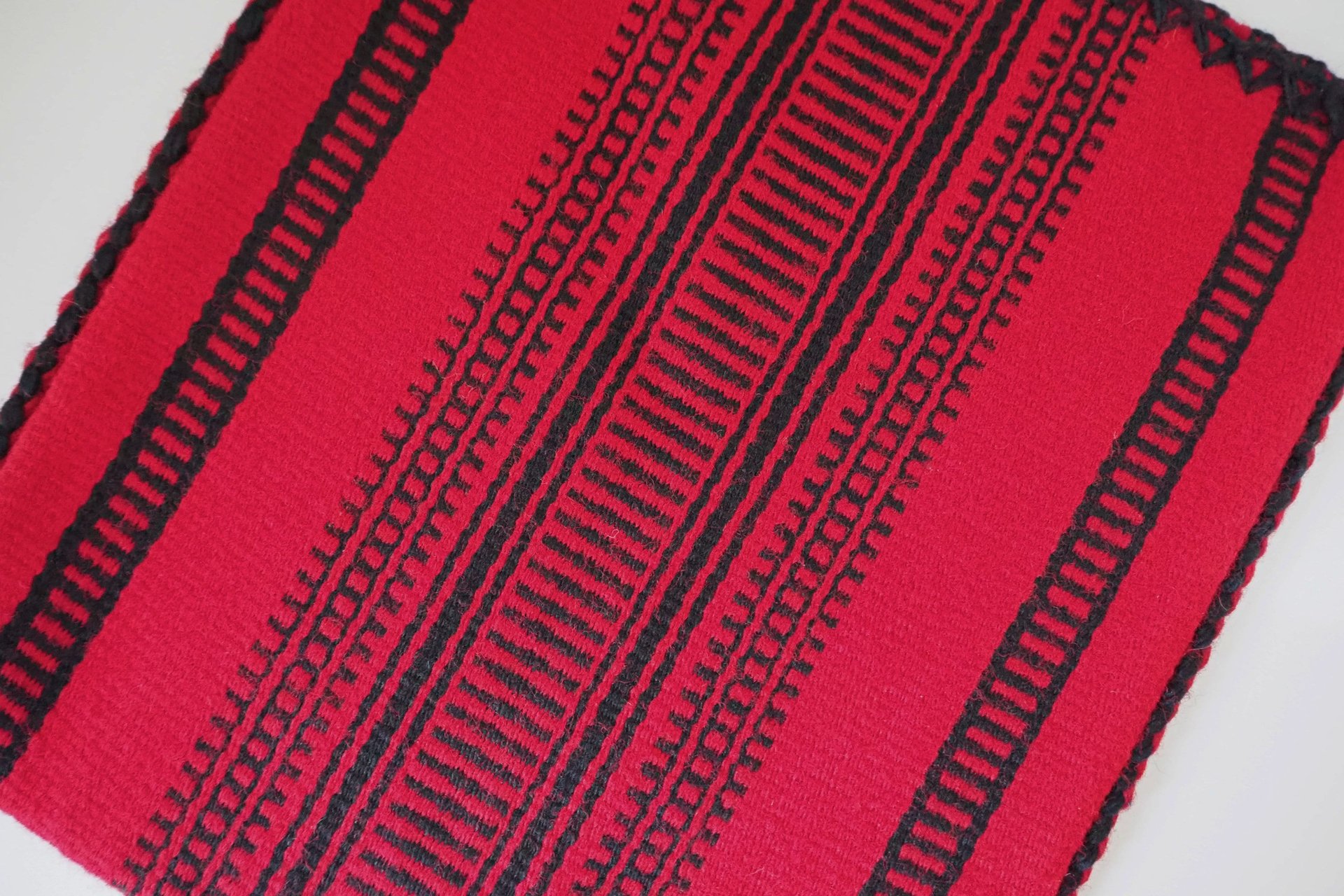 Vintage bag | Red and black shepherd's bag | Wool crossbody bag | Vintage wool bag | Red crossbody bag