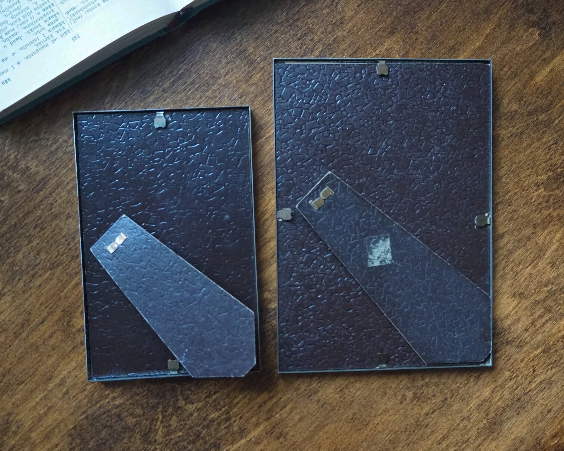 Set of two vintage silver plated photo frames | Small silver plated photo frames | Vintage picture frames | Matching frames